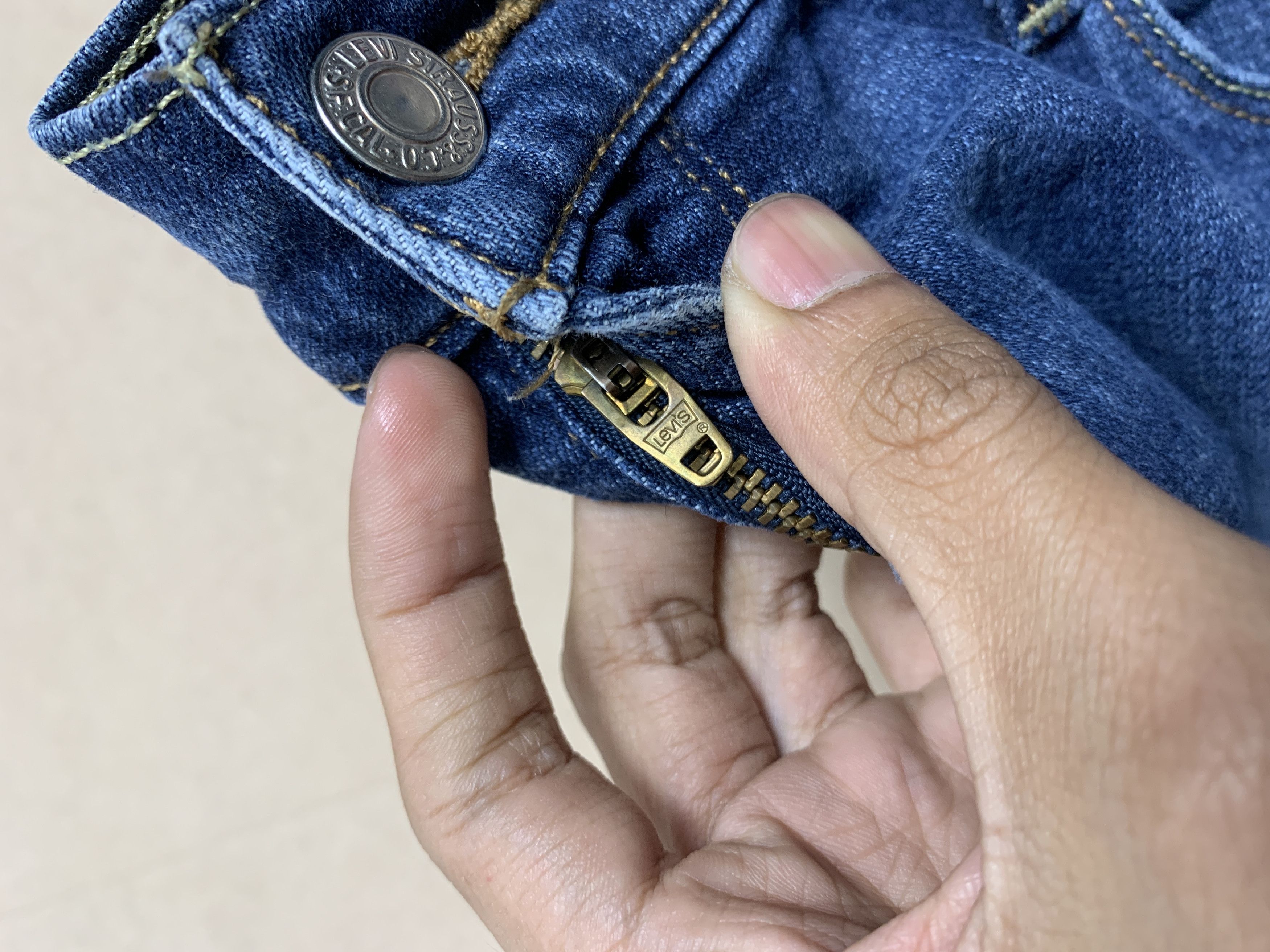 Levi's Vintage Levis 505 Straight Cut Faded Blue Jeans Size US 32 / EU 48 - 21 Thumbnail