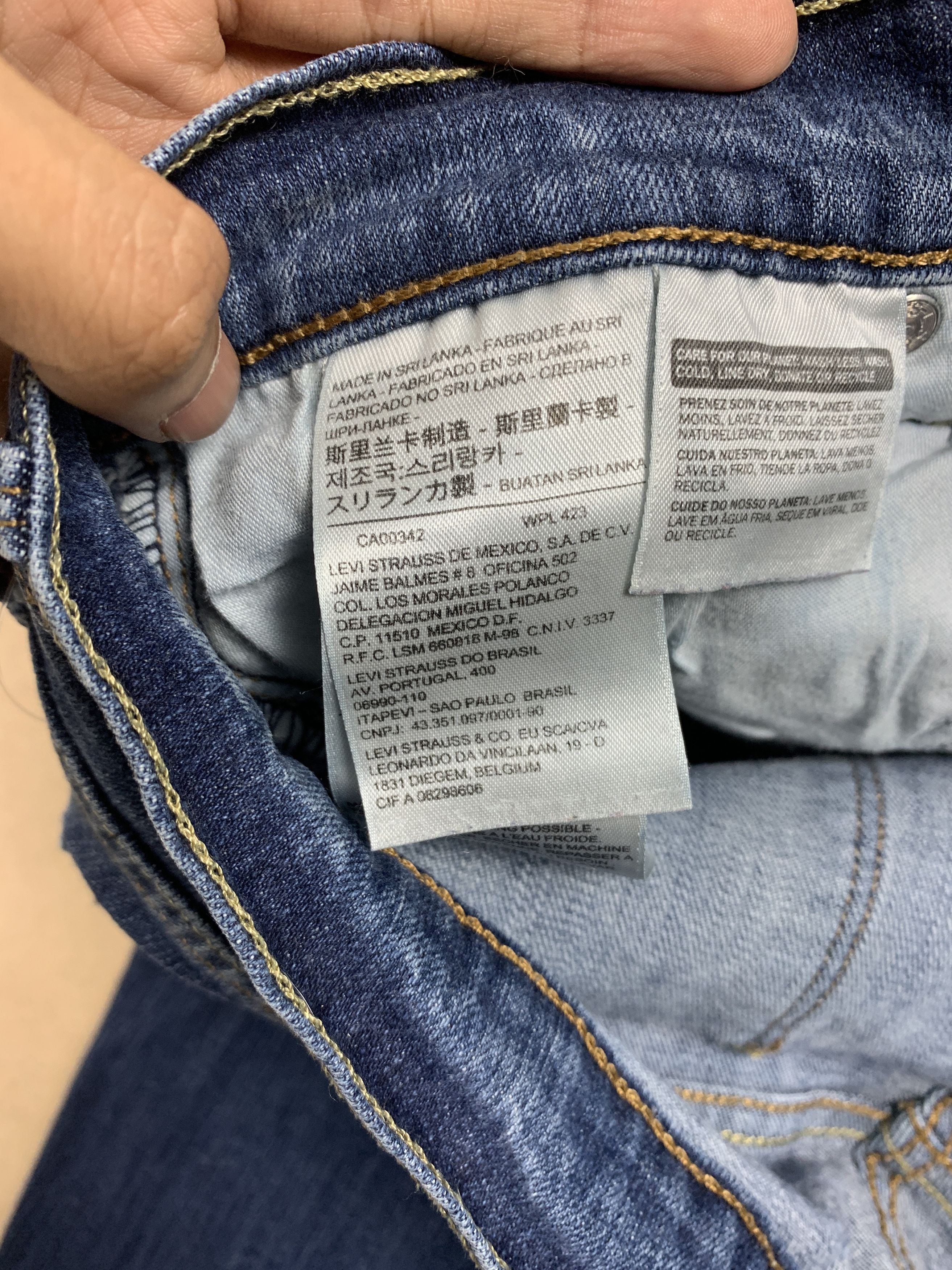 Levi's Vintage Levis 505 Straight Cut Faded Blue Jeans Size US 32 / EU 48 - 14 Thumbnail