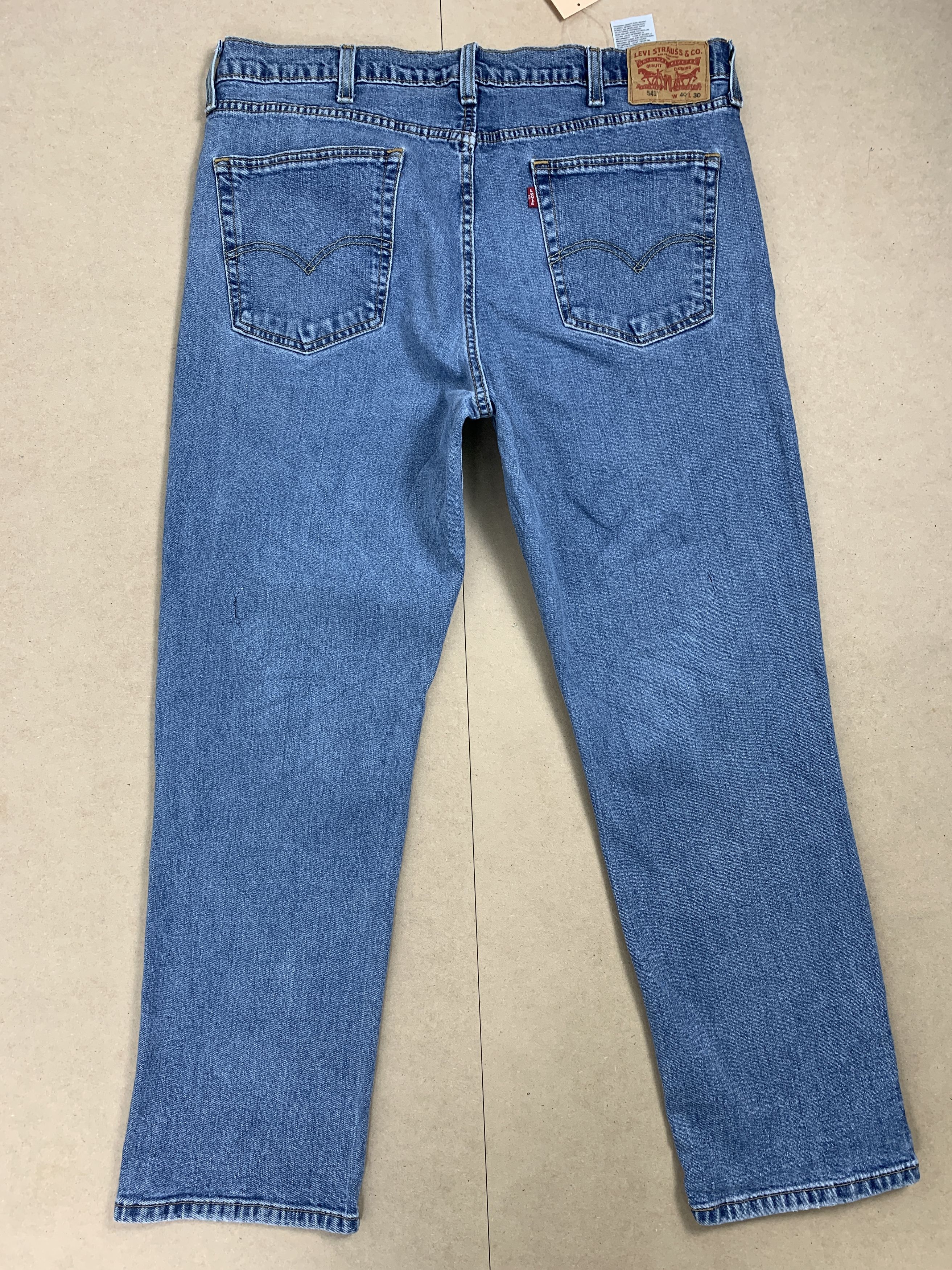 Levi's × Vintage Vintage Levis 541 Distressed Faded Mid Wash Jeans Size US 37 - 8 Thumbnail