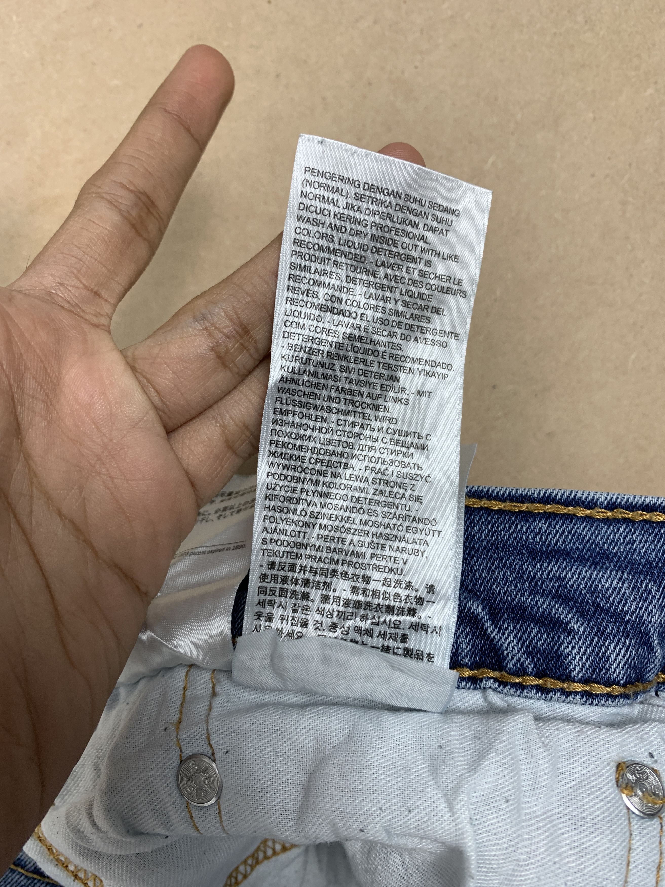 Levi's × Vintage Vintage Levis 541 Distressed Faded Mid Wash Jeans Size US 37 - 20 Thumbnail