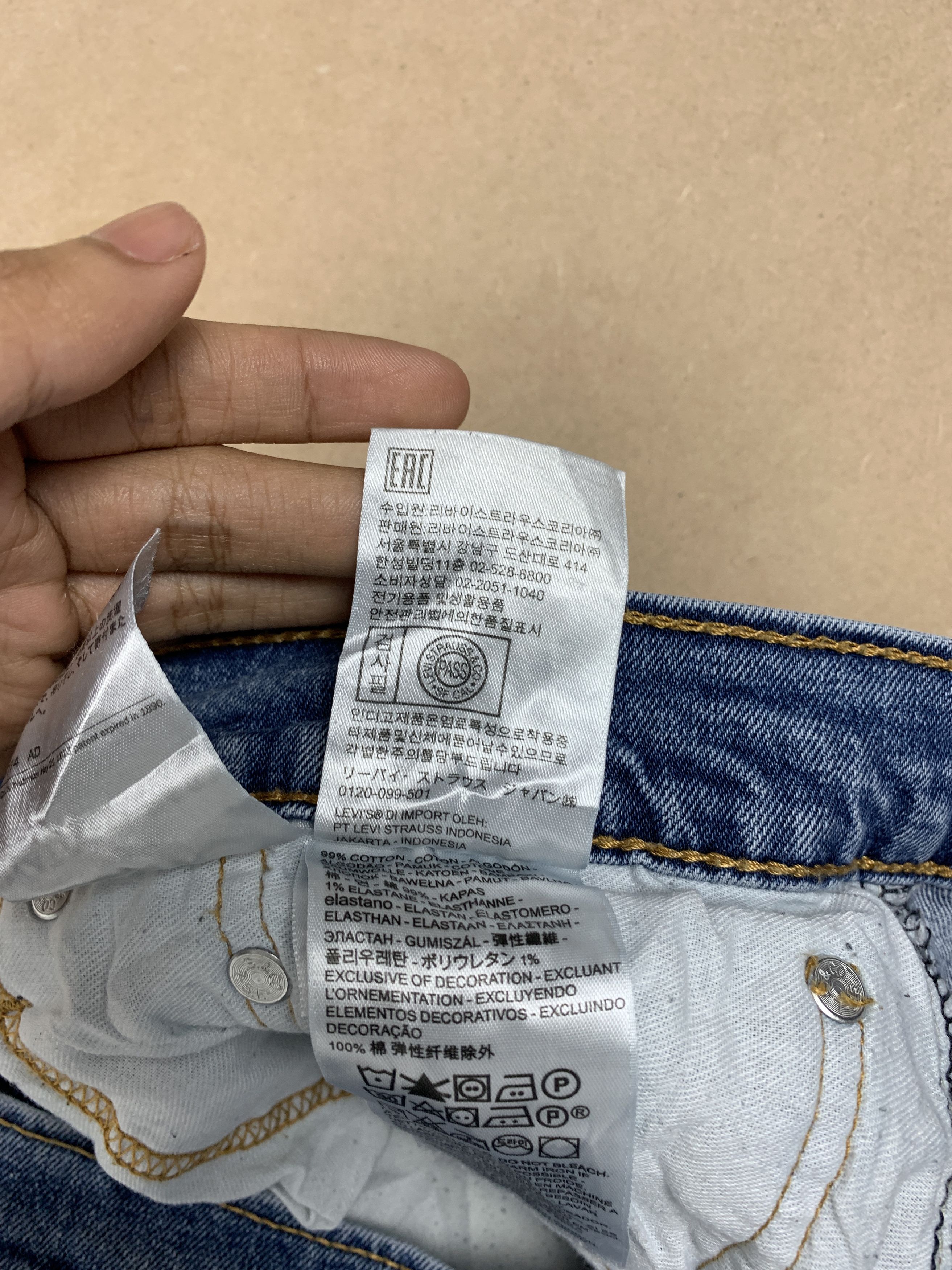 Levi's × Vintage Vintage Levis 541 Distressed Faded Mid Wash Jeans Size US 37 - 18 Thumbnail