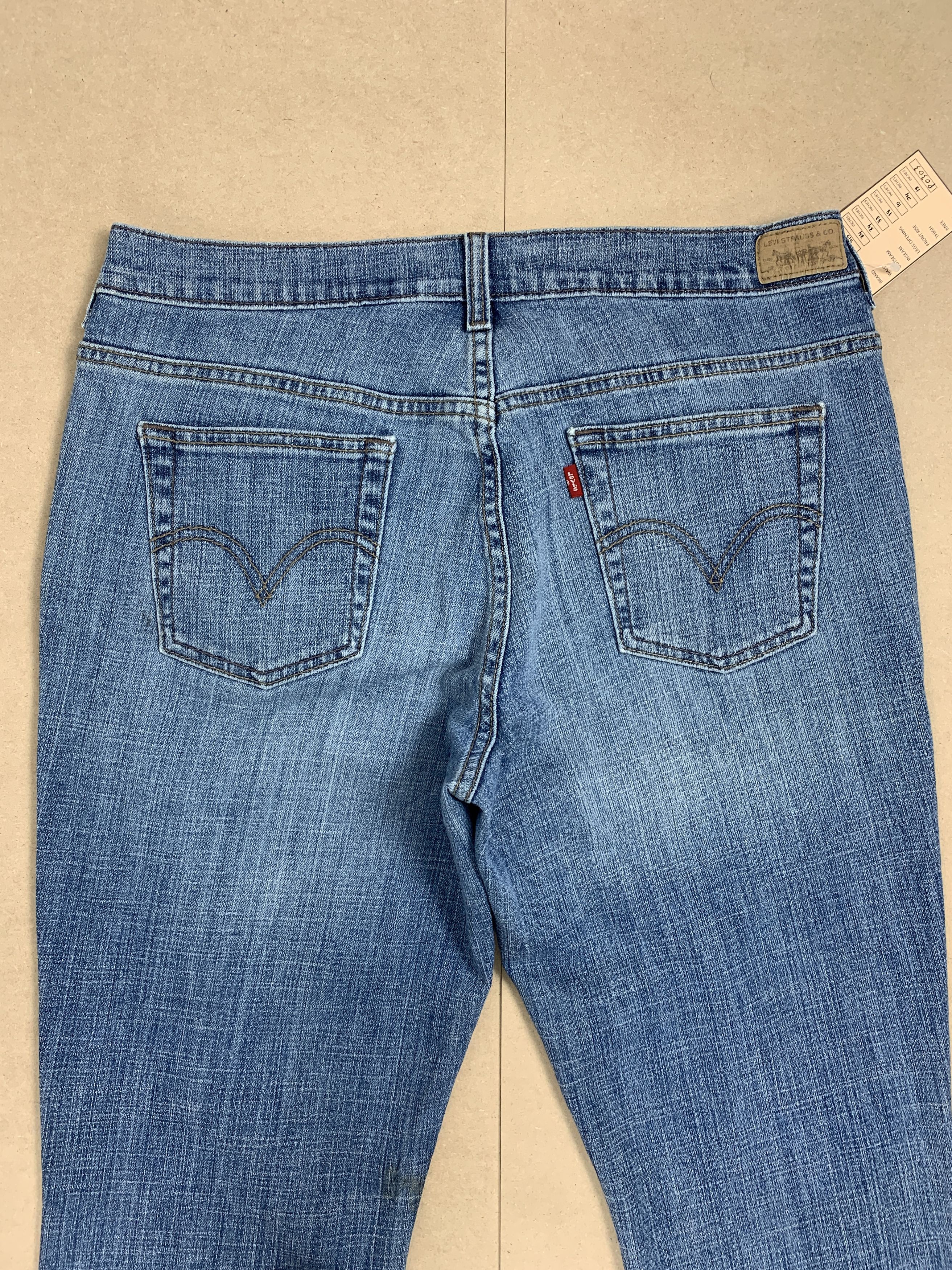 Levi's Vintage Levis 515 Flared Boot Cut Faded Blue Jeans Size 34" / US 12 / IT 48 - 7 Thumbnail