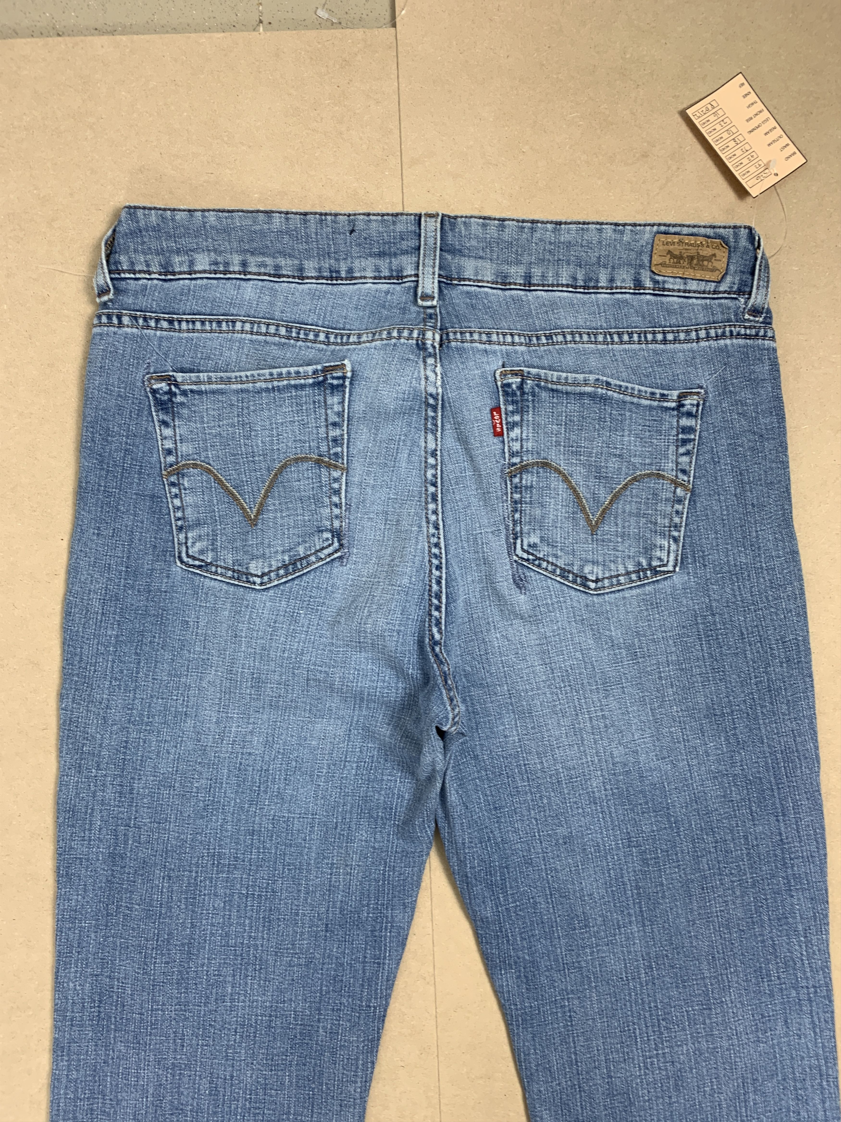 Levi's Vintage Levis 526 Boot Cut Faded Mid Blue Jeans Size US 32 / EU 48 - 8 Thumbnail