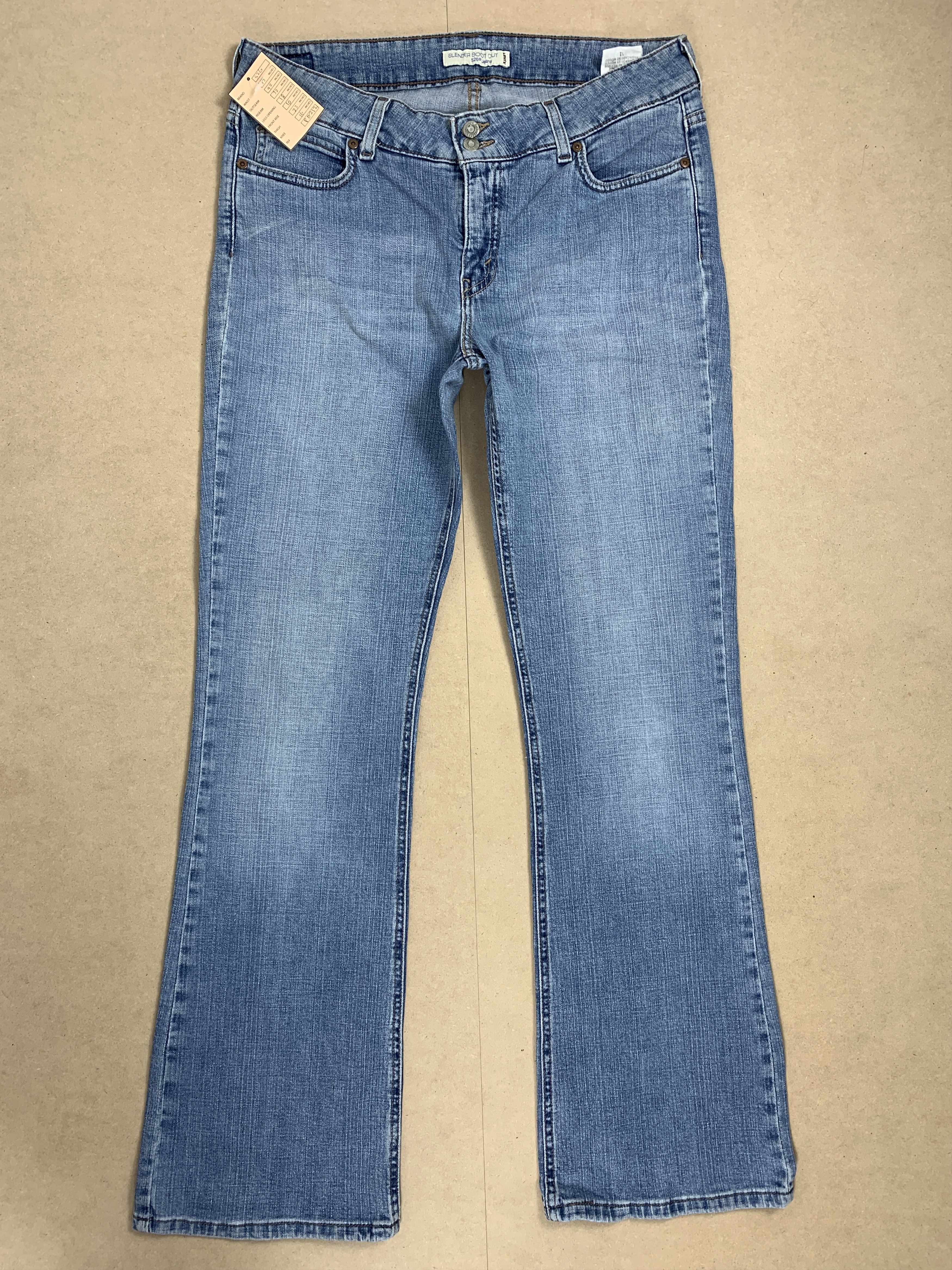Levi's Vintage Levis 526 Boot Cut Faded Mid Blue Jeans Size US 32 / EU 48 - 1 Thumbnail