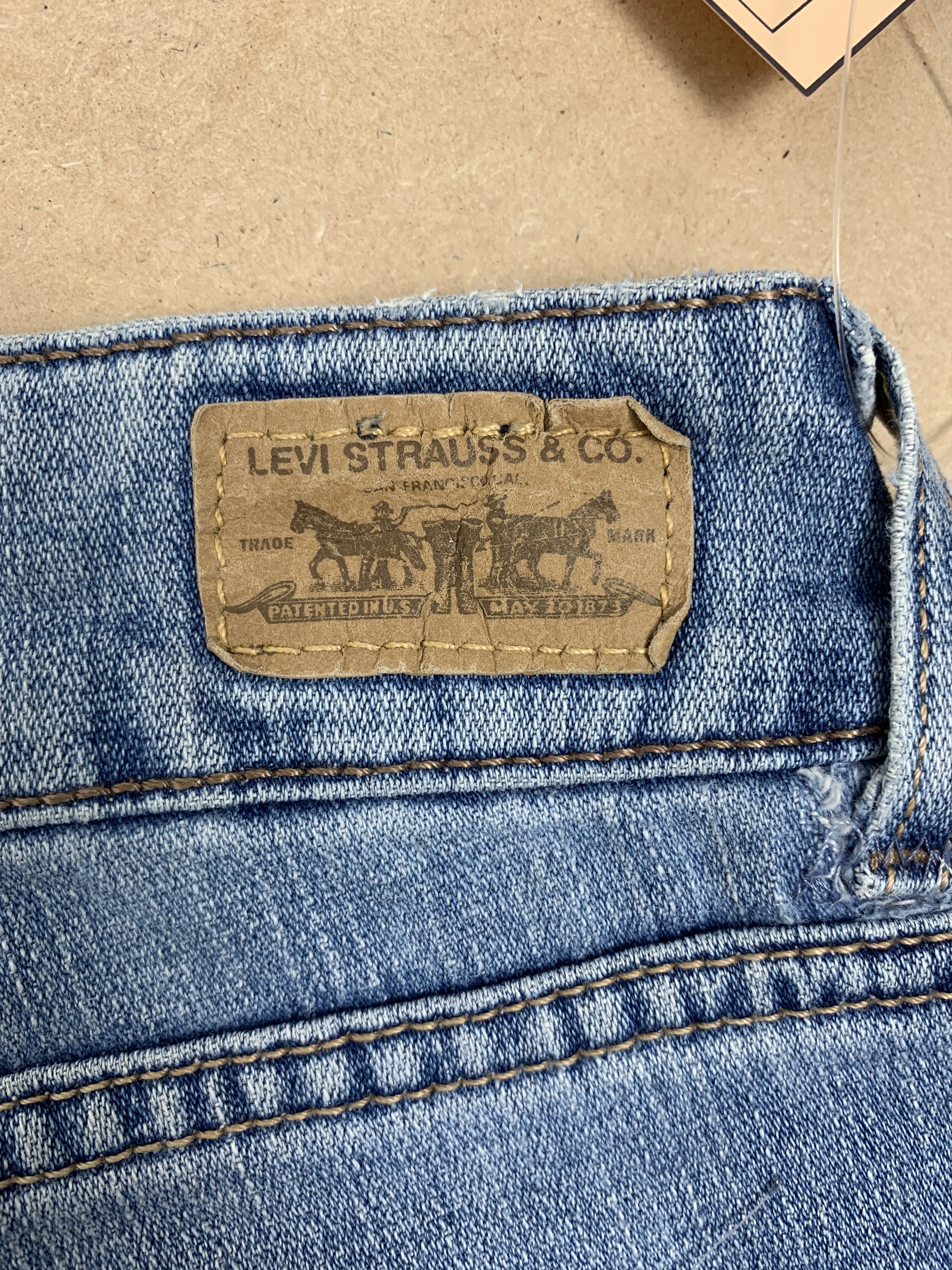 Levi's Vintage Levis 526 Boot Cut Faded Mid Blue Jeans Size US 32 / EU 48 - 9 Thumbnail