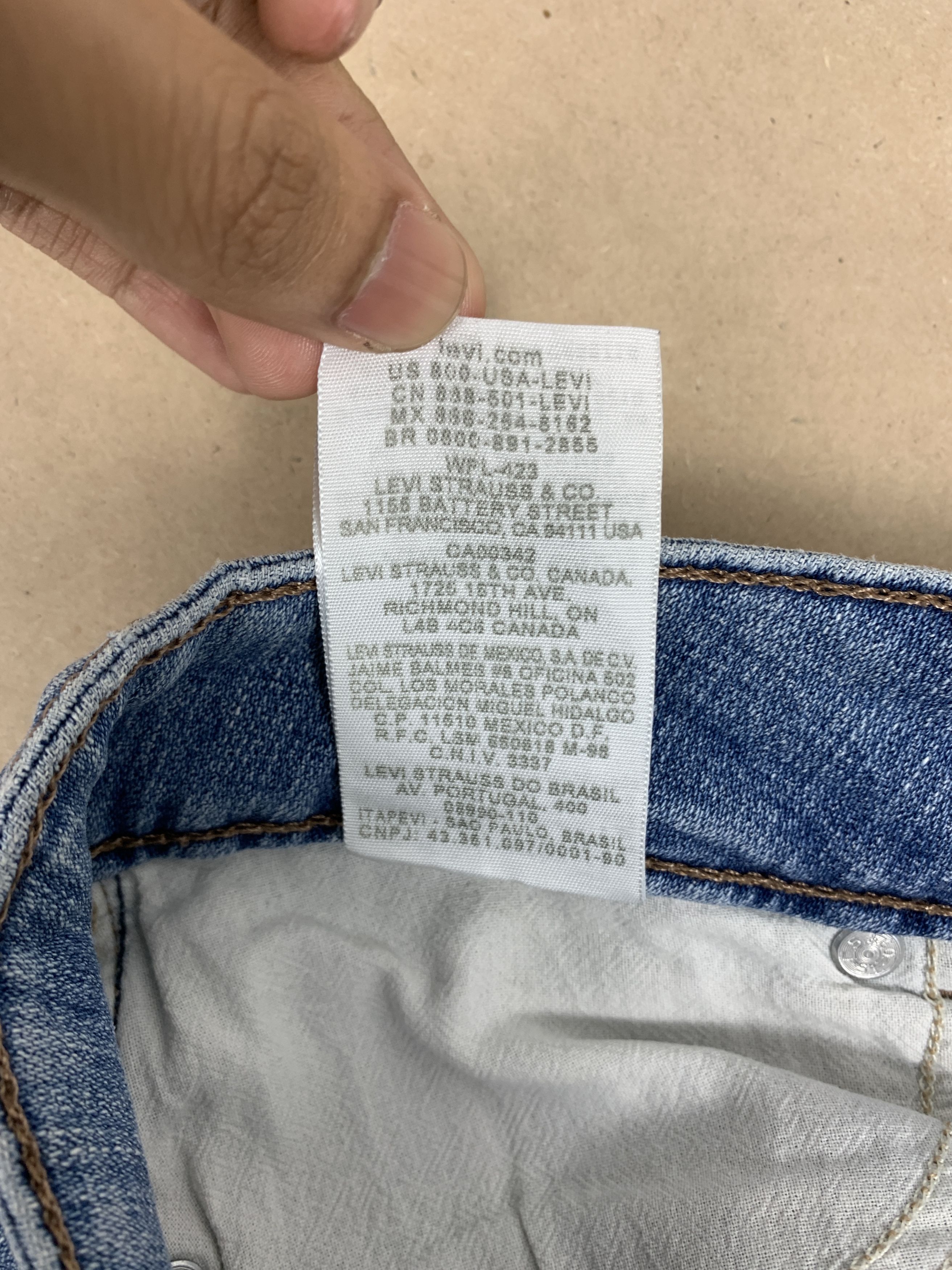 Levi's Vintage Levis 526 Boot Cut Faded Mid Blue Jeans Size US 32 / EU 48 - 14 Thumbnail