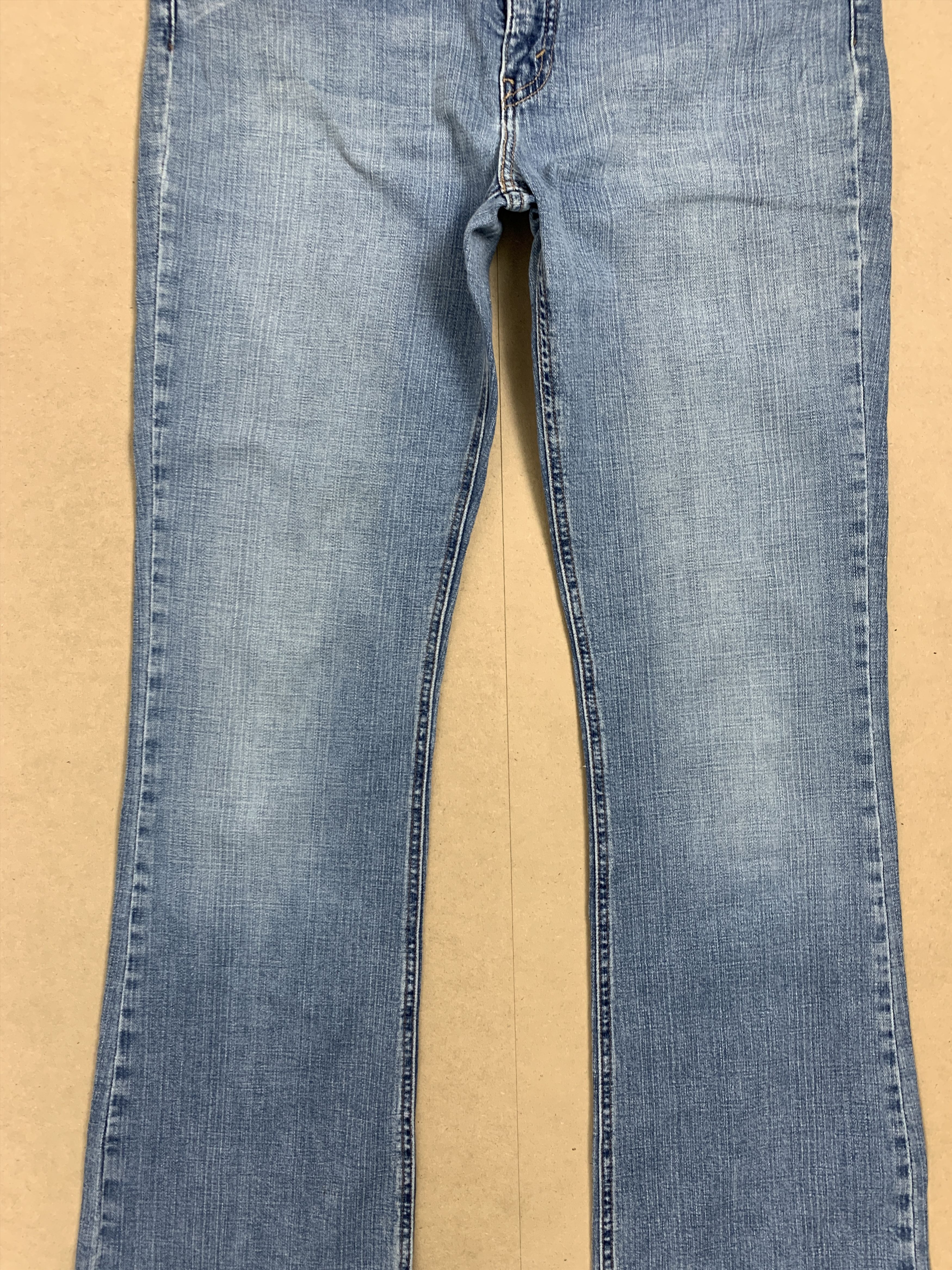Levi's Vintage Levis 526 Boot Cut Faded Mid Blue Jeans Size US 32 / EU 48 - 3 Thumbnail