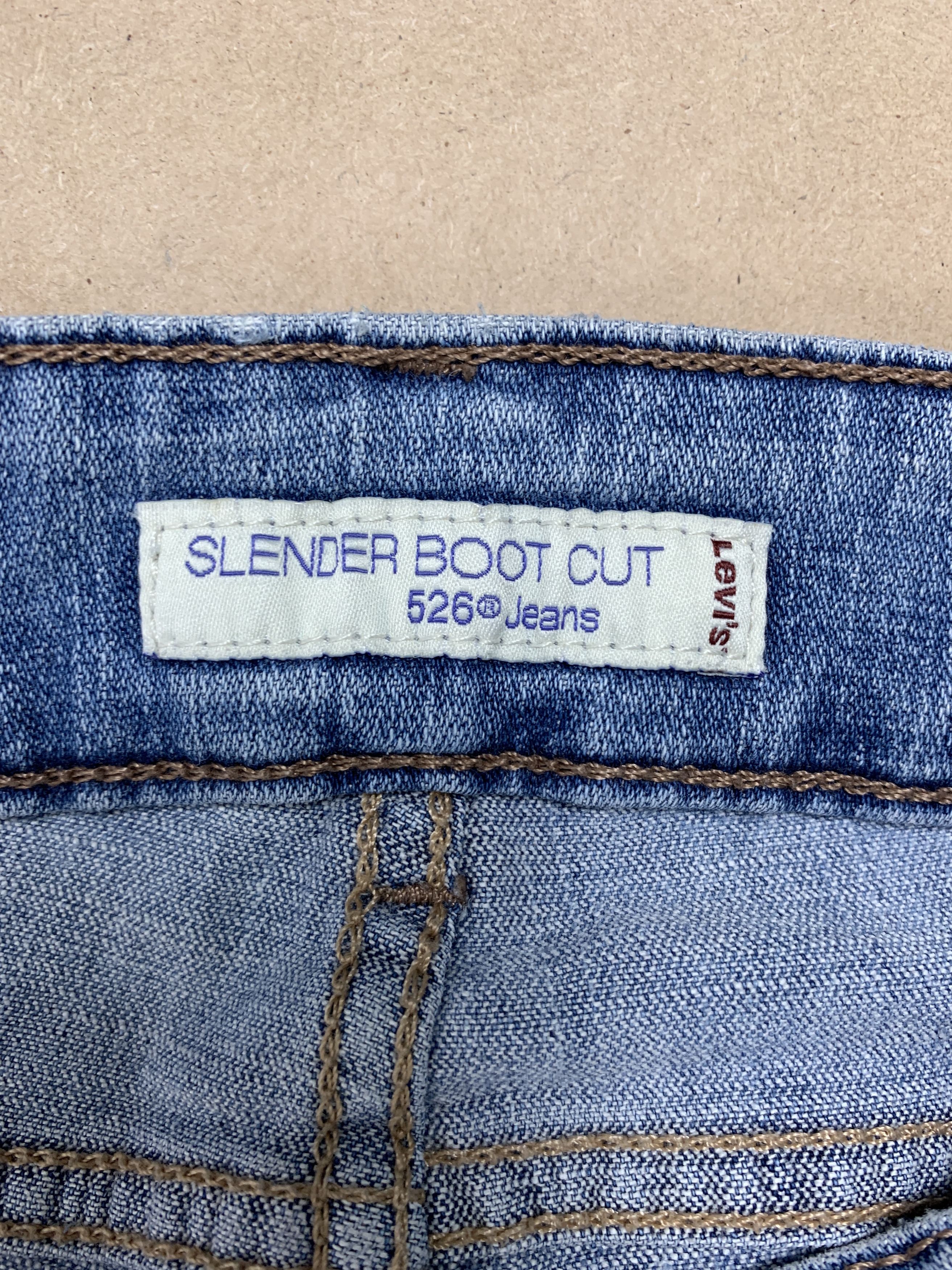 Levi's Vintage Levis 526 Boot Cut Faded Mid Blue Jeans Size US 32 / EU 48 - 11 Thumbnail