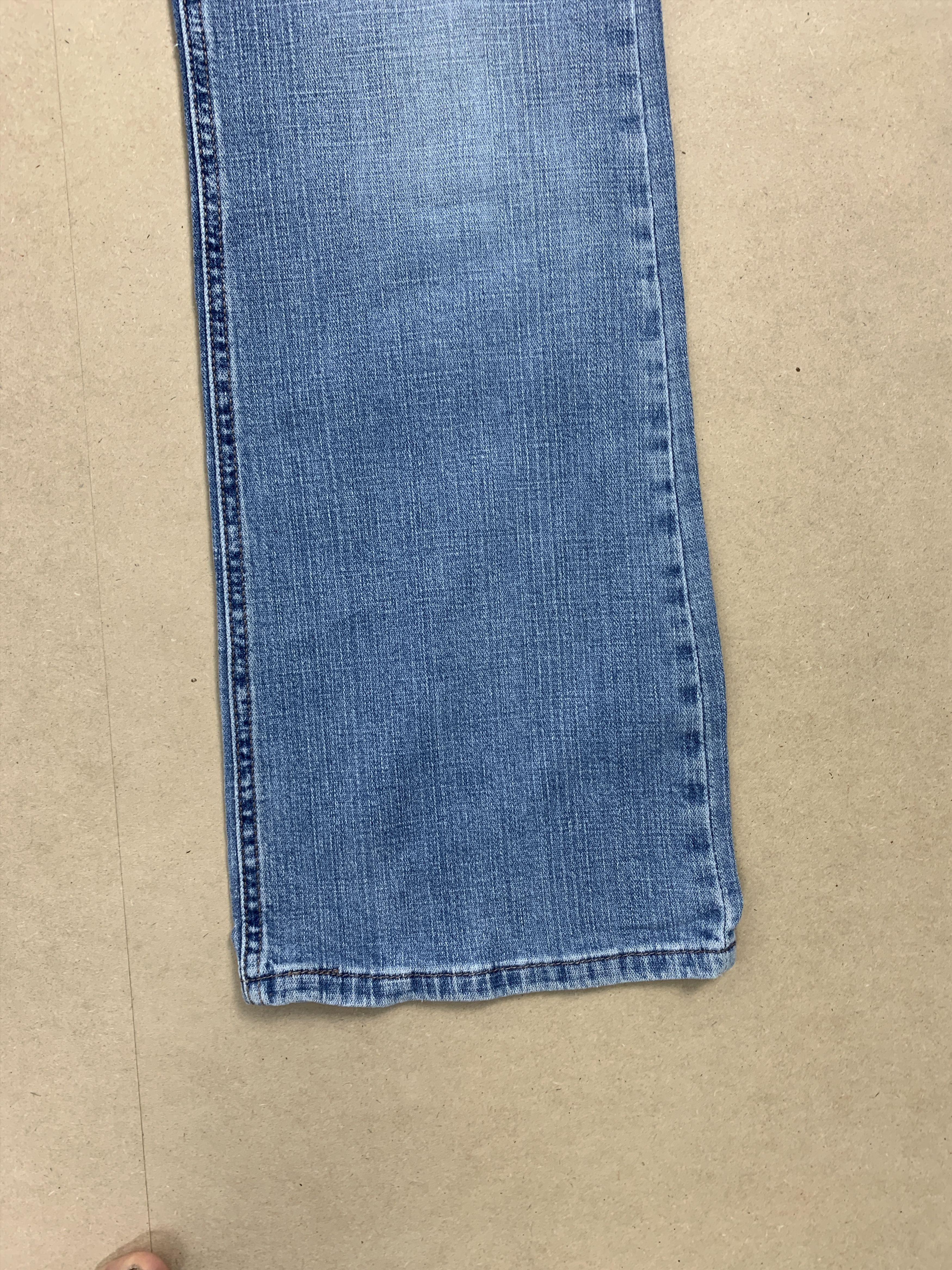 Levi's Vintage Levis 526 Boot Cut Faded Mid Blue Jeans Size US 32 / EU 48 - 5 Thumbnail