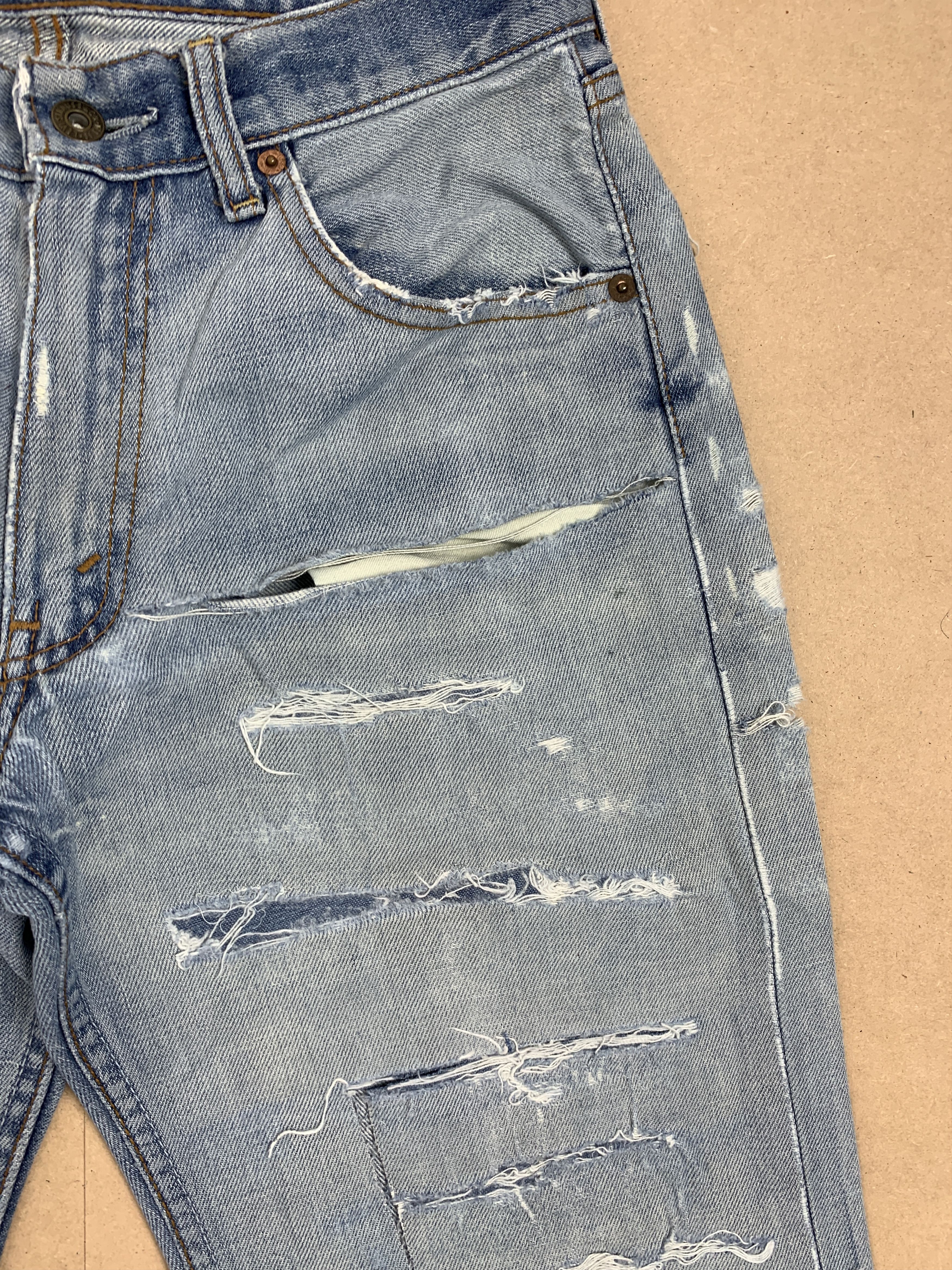 Levi's Vintage Y2K Levi's 503 Leather Patch Distressed Jeans P0123 Size US 26 / EU 42 - 3 Thumbnail