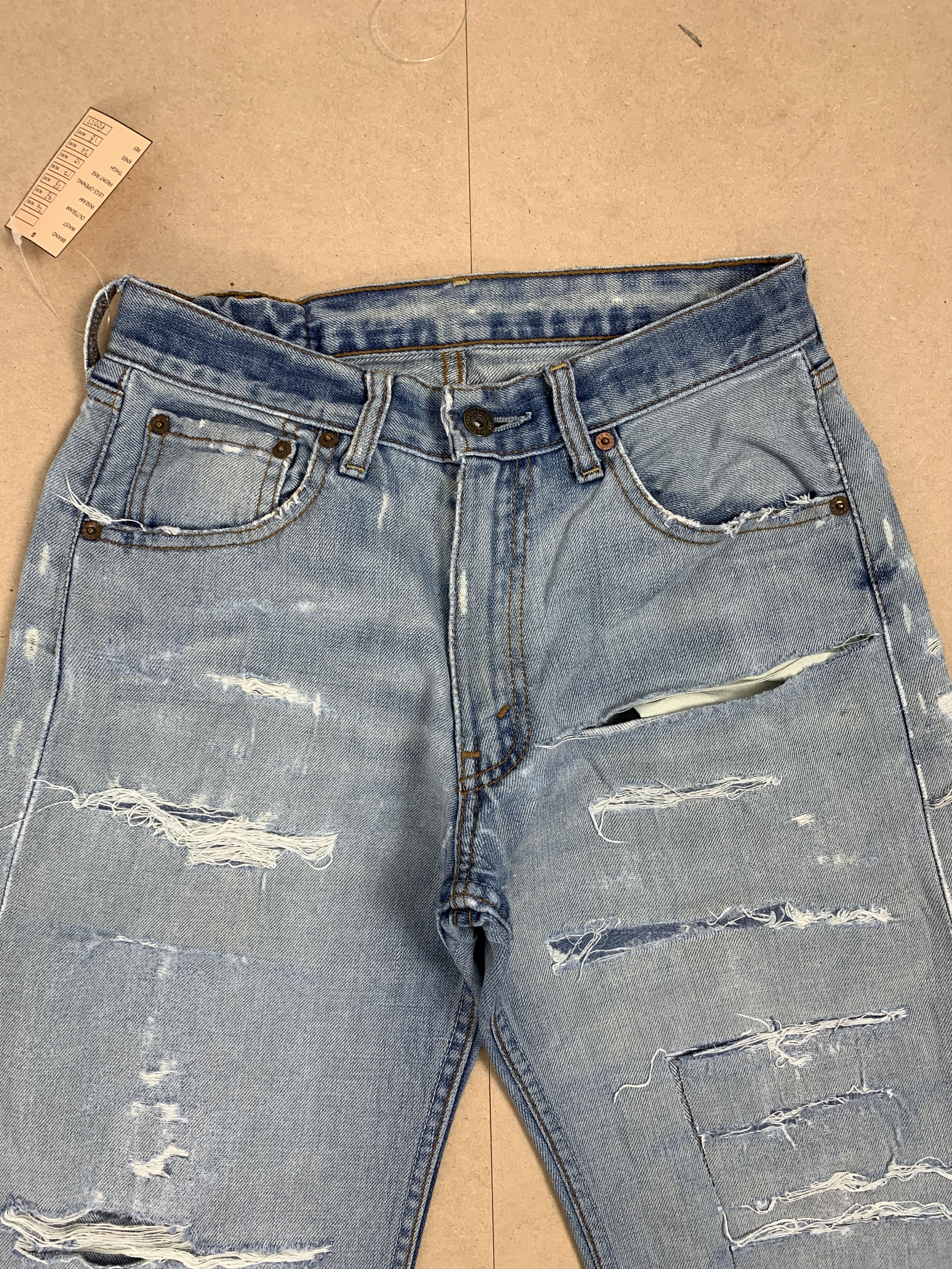 Levi's Vintage Y2K Levi's 503 Leather Patch Distressed Jeans P0123 Size US 26 / EU 42 - 2 Thumbnail