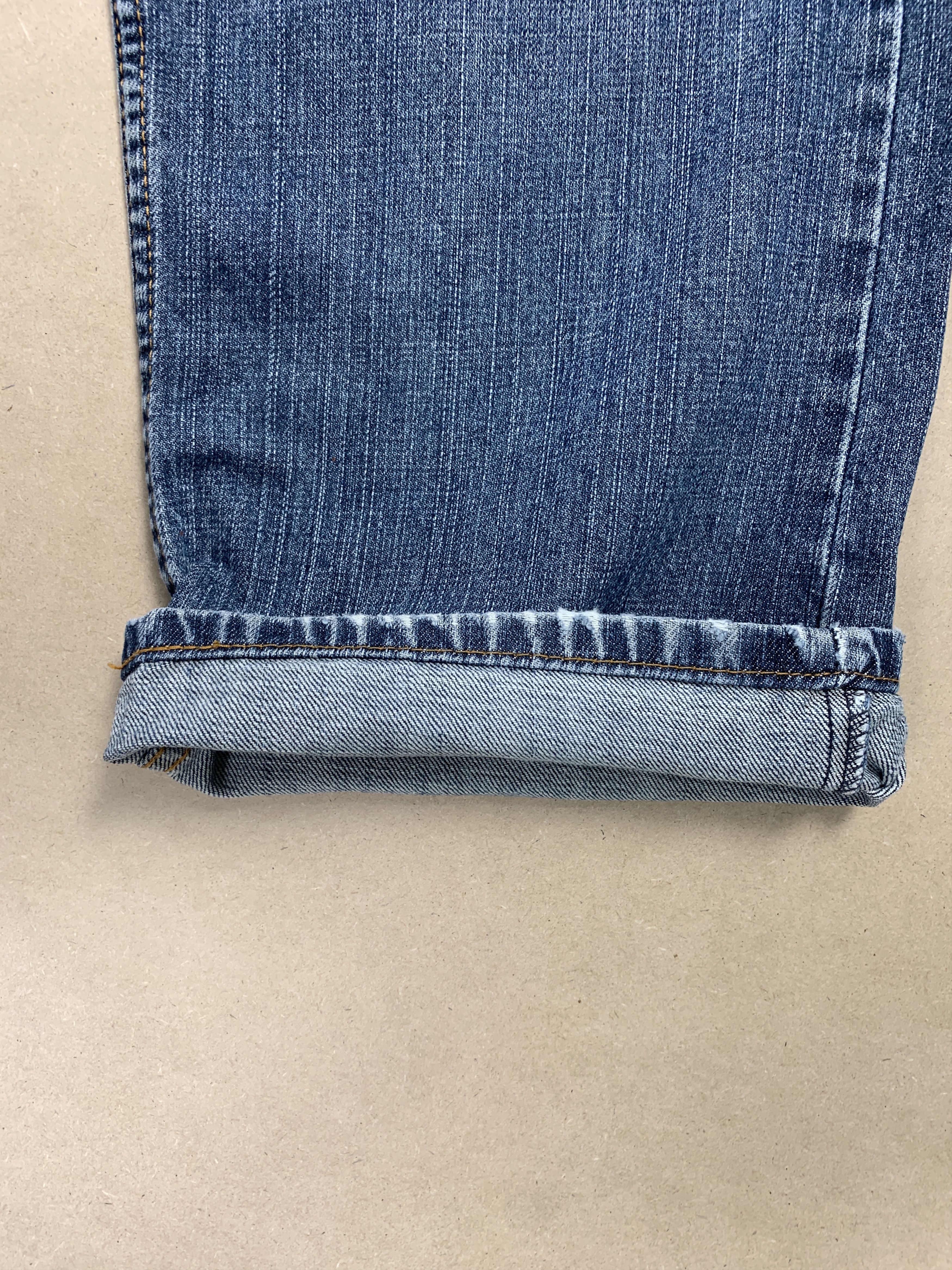Levi's Vintage LEVI'S 505 Distressed Faded Mid Wash Jeans Size US 38 / EU 54 - 5 Thumbnail