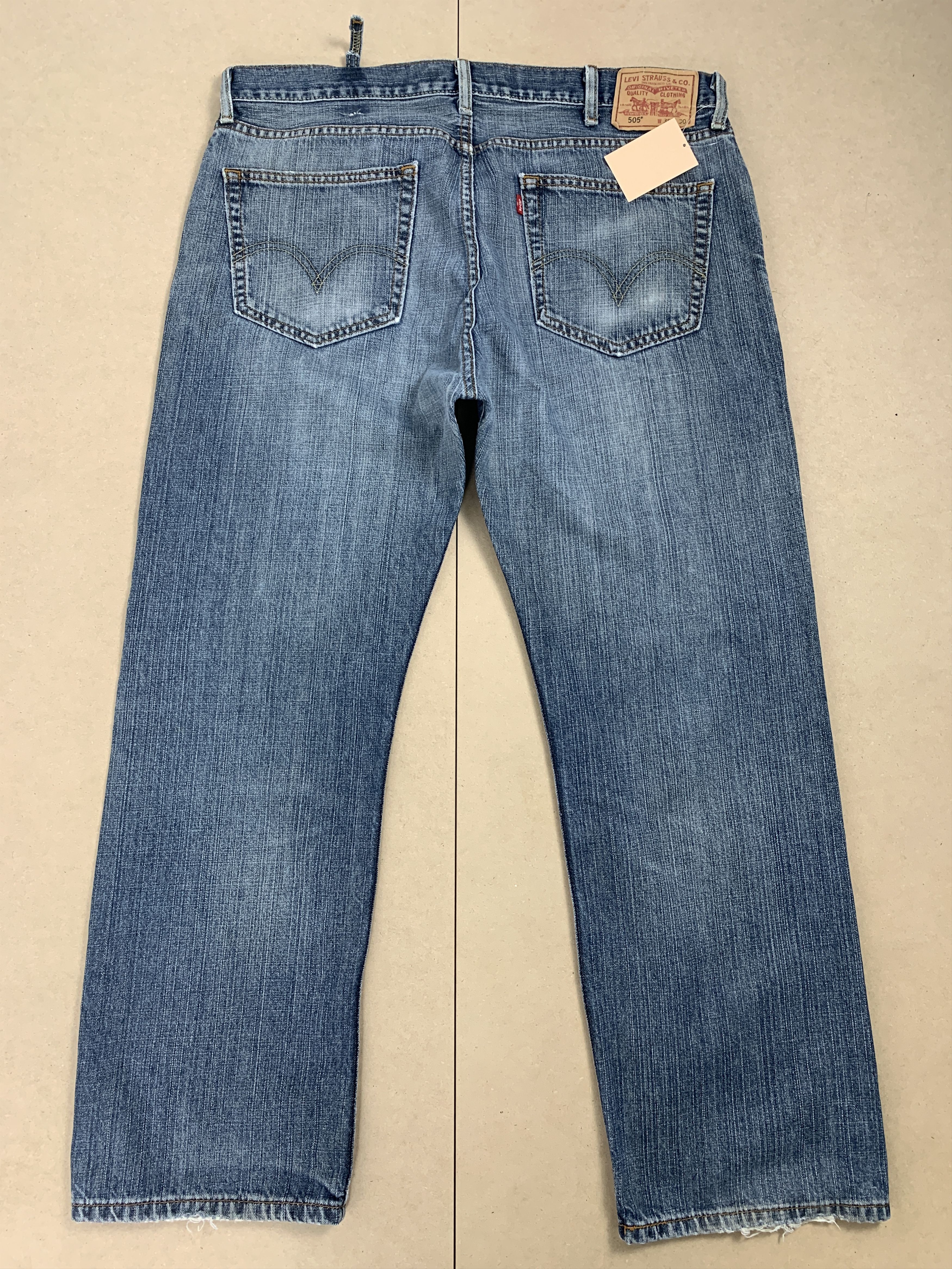 Levi's Vintage LEVI'S 505 Distressed Faded Mid Wash Jeans Size US 38 / EU 54 - 6 Thumbnail