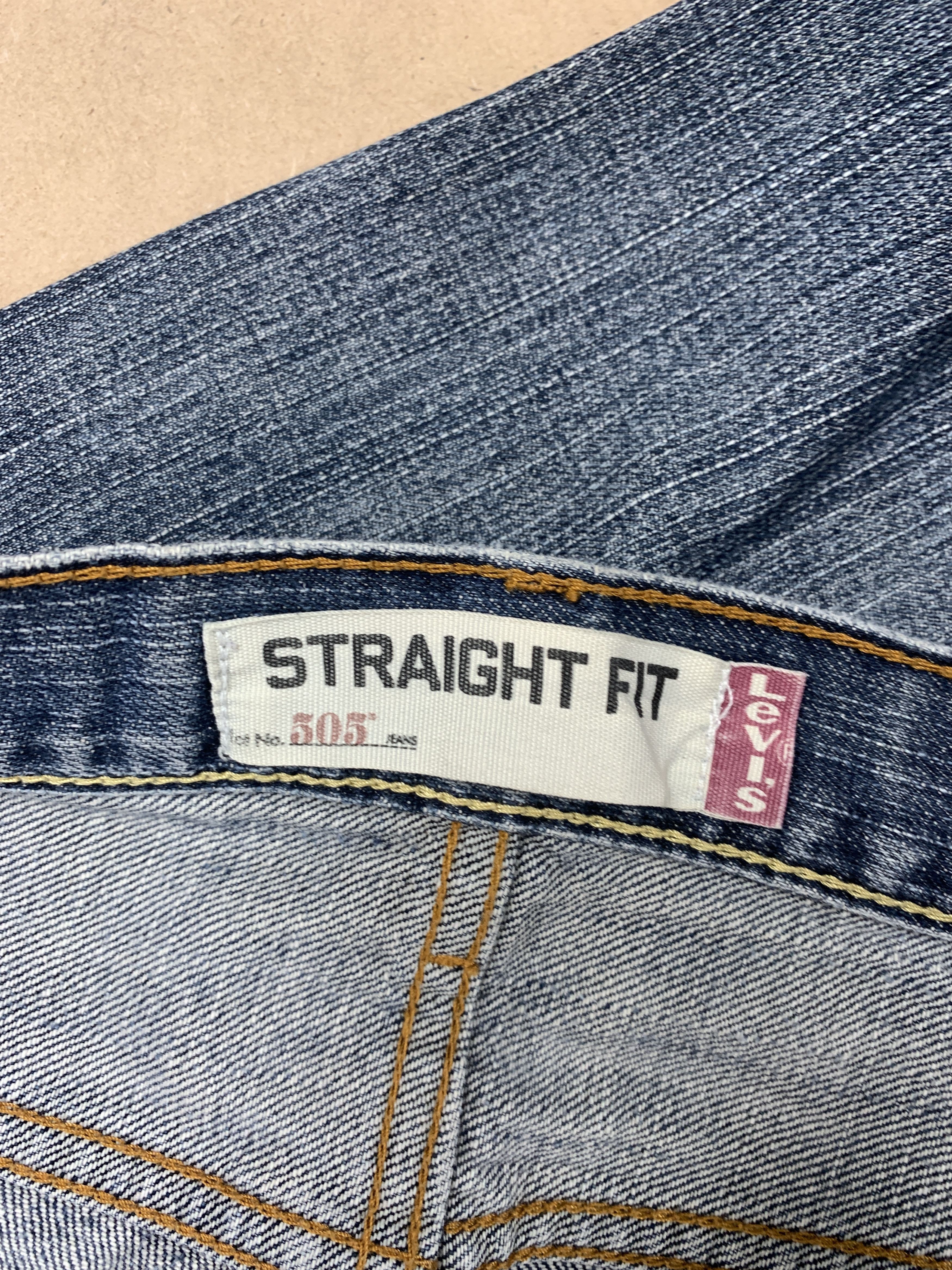 Levi's Vintage LEVI'S 505 Distressed Faded Mid Wash Jeans Size US 38 / EU 54 - 11 Thumbnail