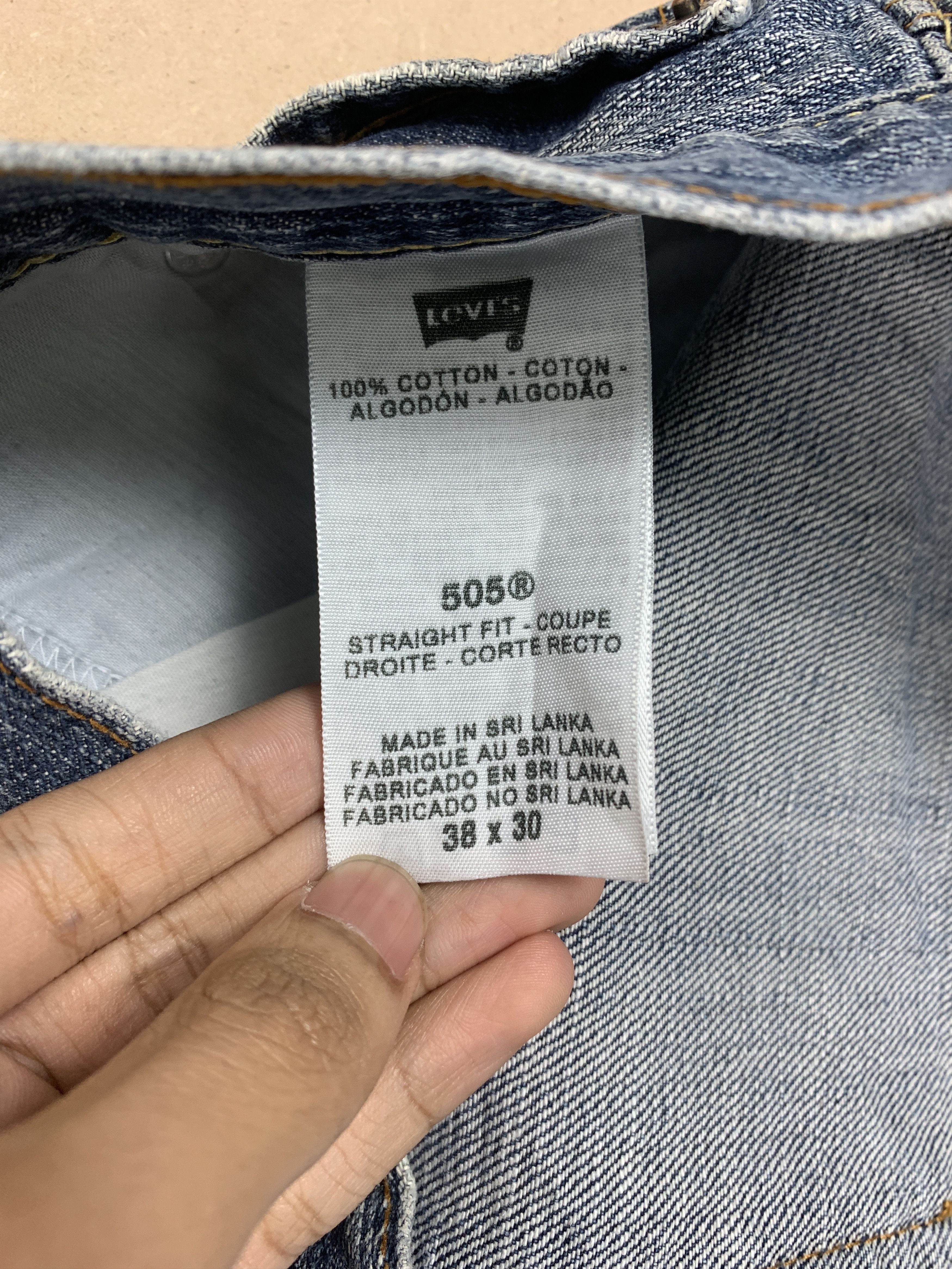 Levi's Vintage LEVI'S 505 Distressed Faded Mid Wash Jeans Size US 38 / EU 54 - 12 Thumbnail
