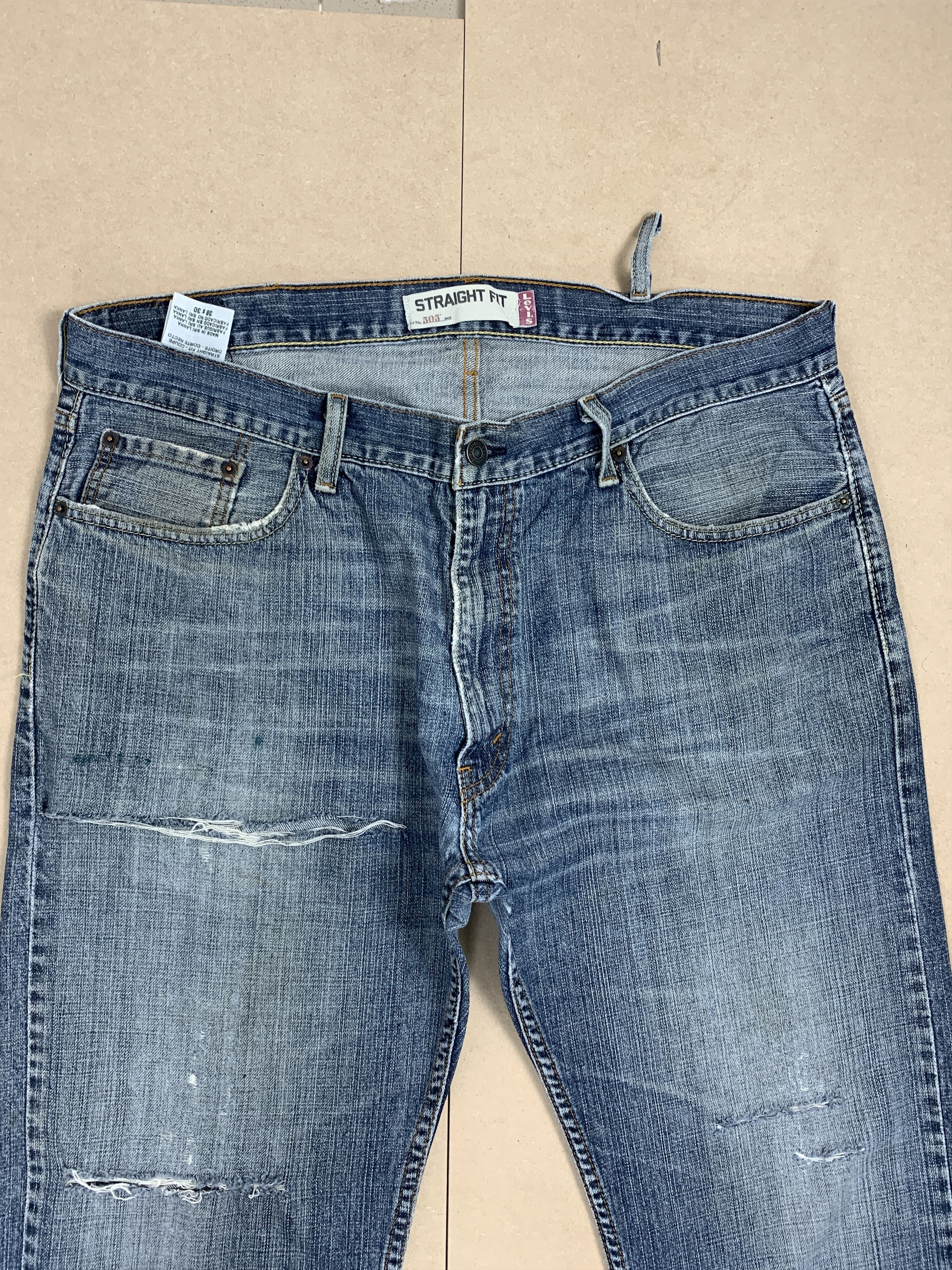Levi's Vintage LEVI'S 505 Distressed Faded Mid Wash Jeans Size US 38 / EU 54 - 2 Thumbnail