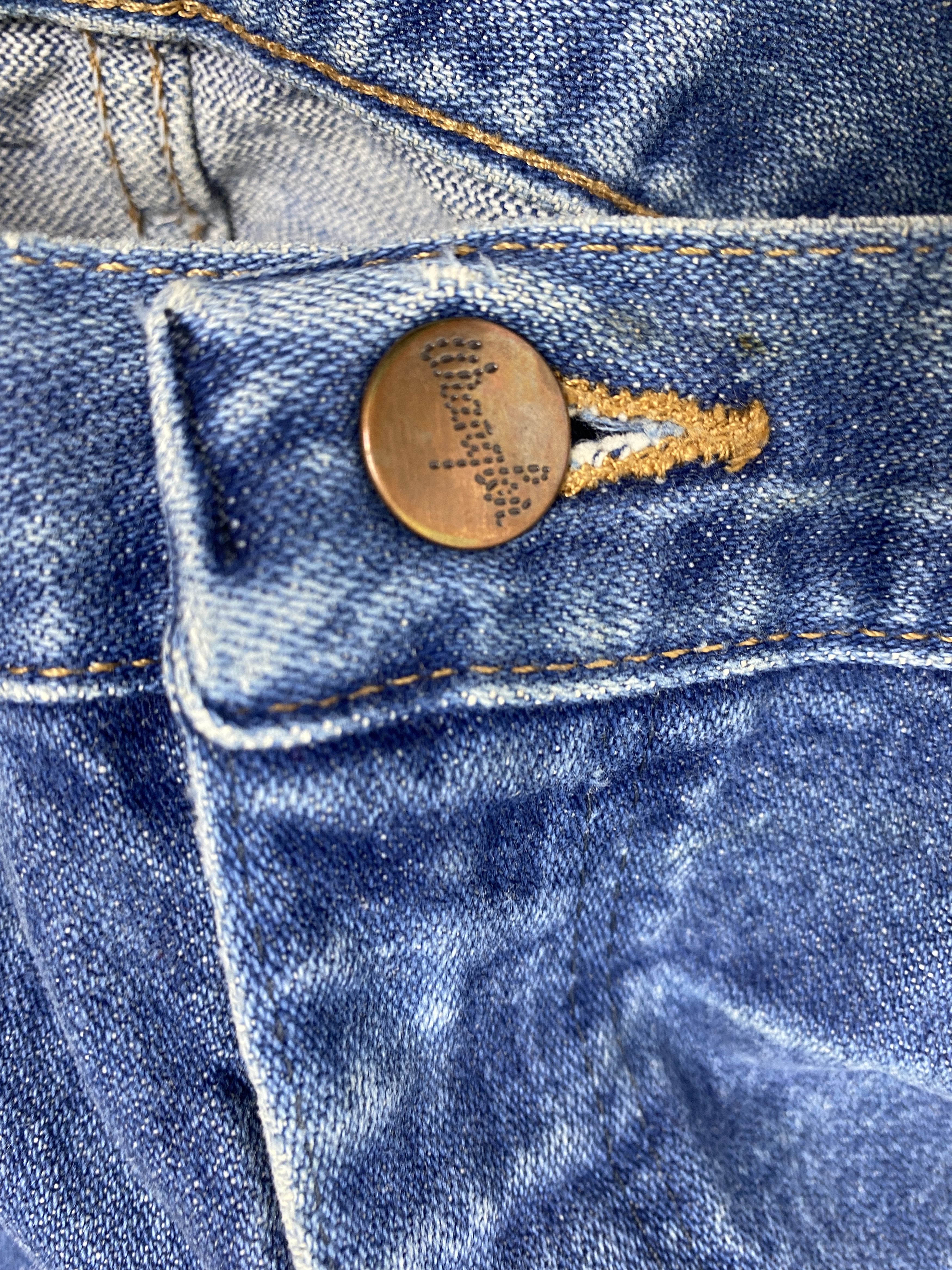 Vintage Vintage Wrangler Straight Cut Distressed Faded Blue Jeans Size US 36 / EU 52 - 14 Thumbnail