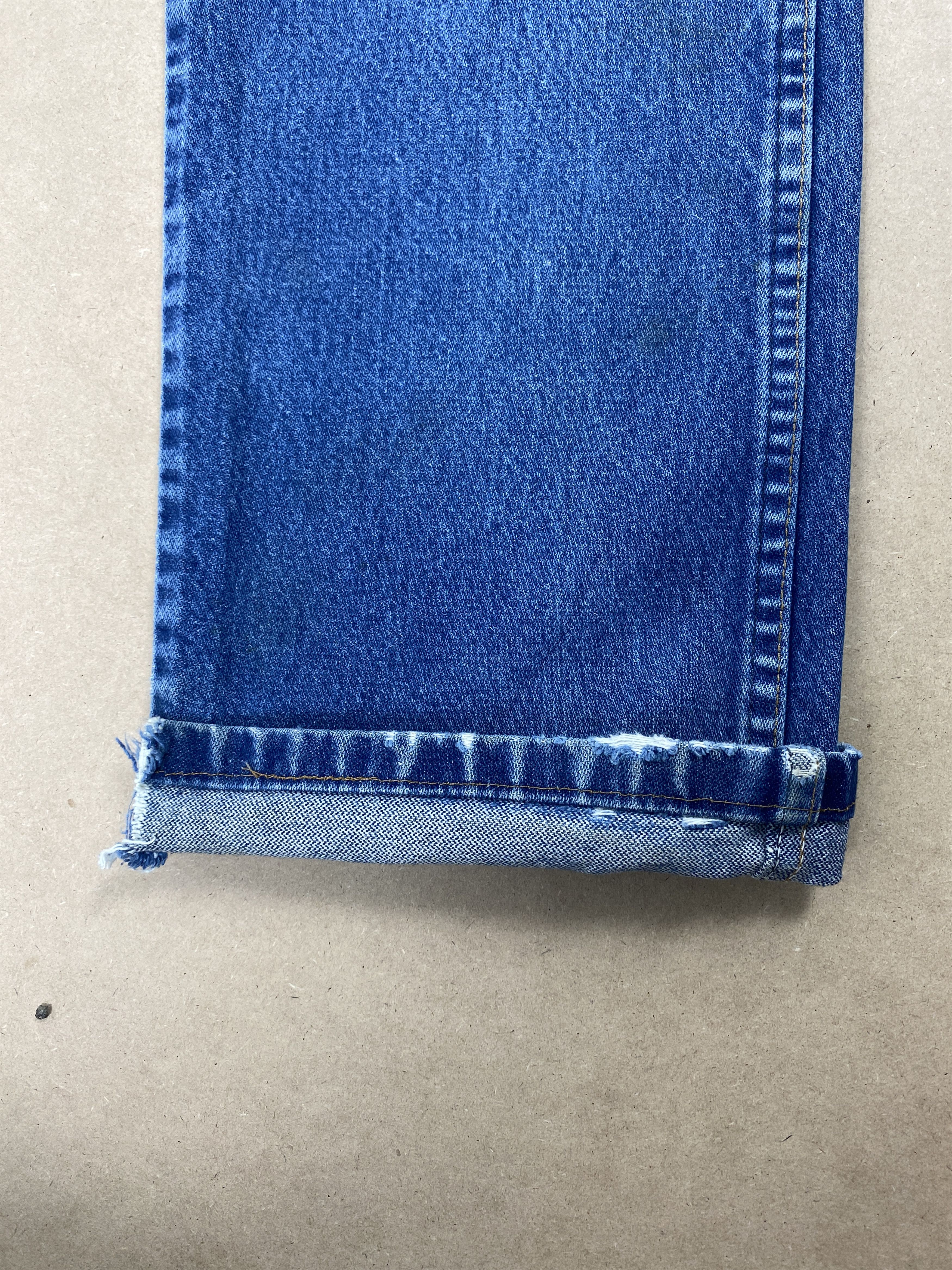 Vintage Vintage Wrangler Straight Cut Distressed Faded Blue Jeans Size US 36 / EU 52 - 7 Thumbnail
