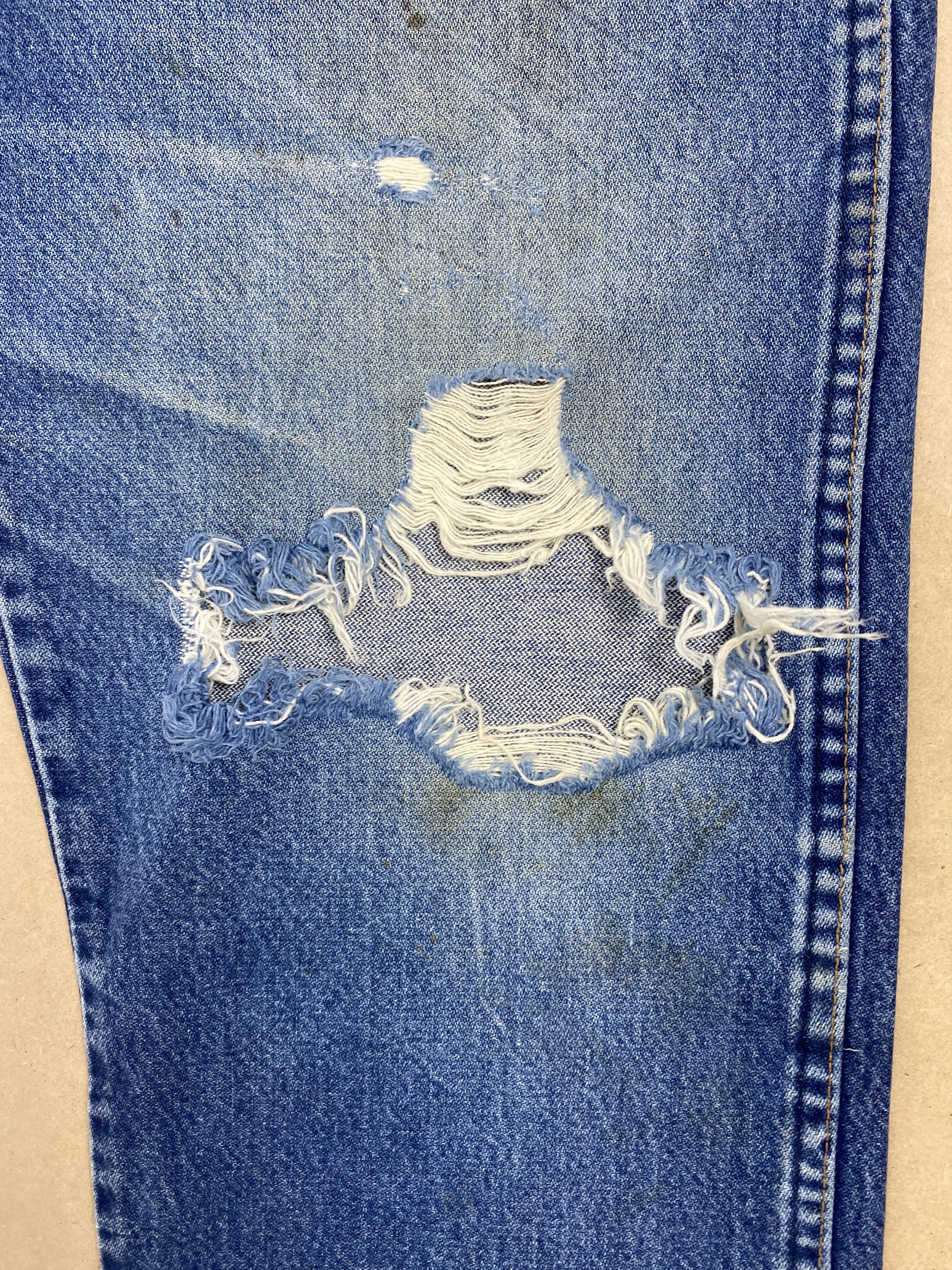 Vintage Vintage Wrangler Straight Cut Distressed Faded Blue Jeans Size US 36 / EU 52 - 4 Thumbnail