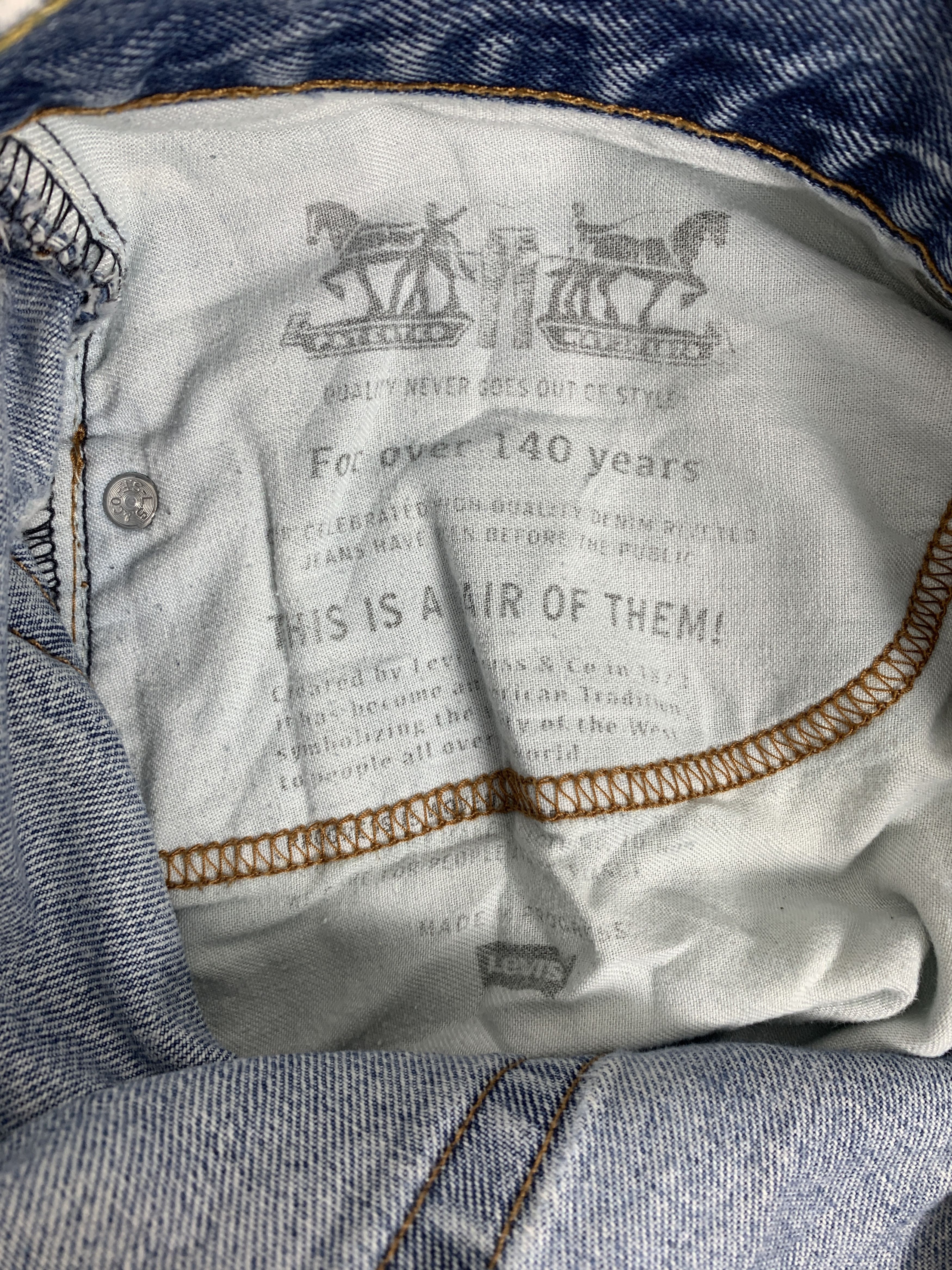 Levi's × Vintage VIntage LEVI'S 505 Distressed Faded Light Wash Jeans Size US 34 / EU 50 - 9 Thumbnail