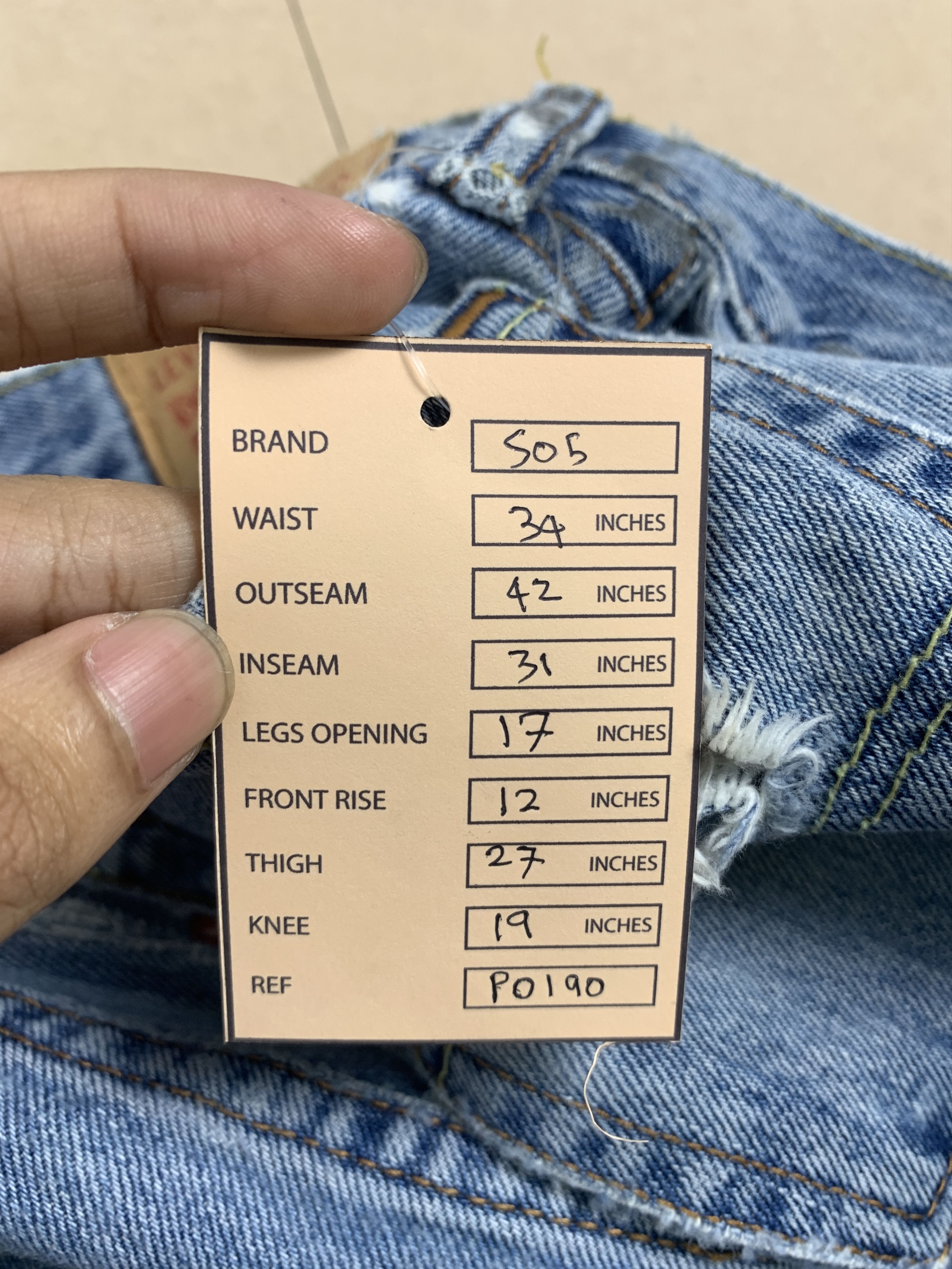 Levi's × Vintage VIntage LEVI'S 505 Distressed Faded Light Wash Jeans Size US 34 / EU 50 - 20 Thumbnail