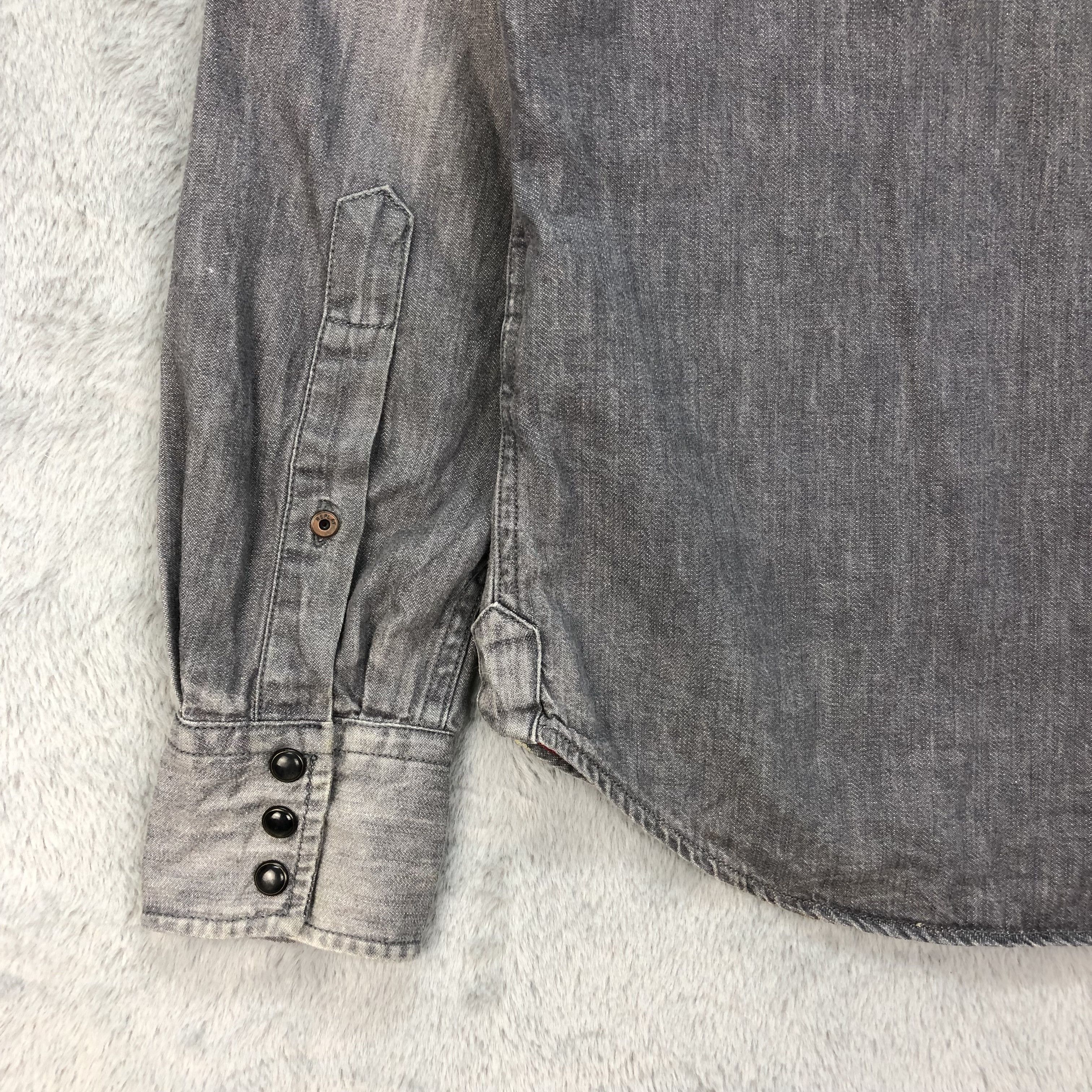 Japanese Brand Vintage Replay Denim Button Ups Shirt / Chambray #4734-166 Size US S / EU 44-46 / 1 - 17 Thumbnail