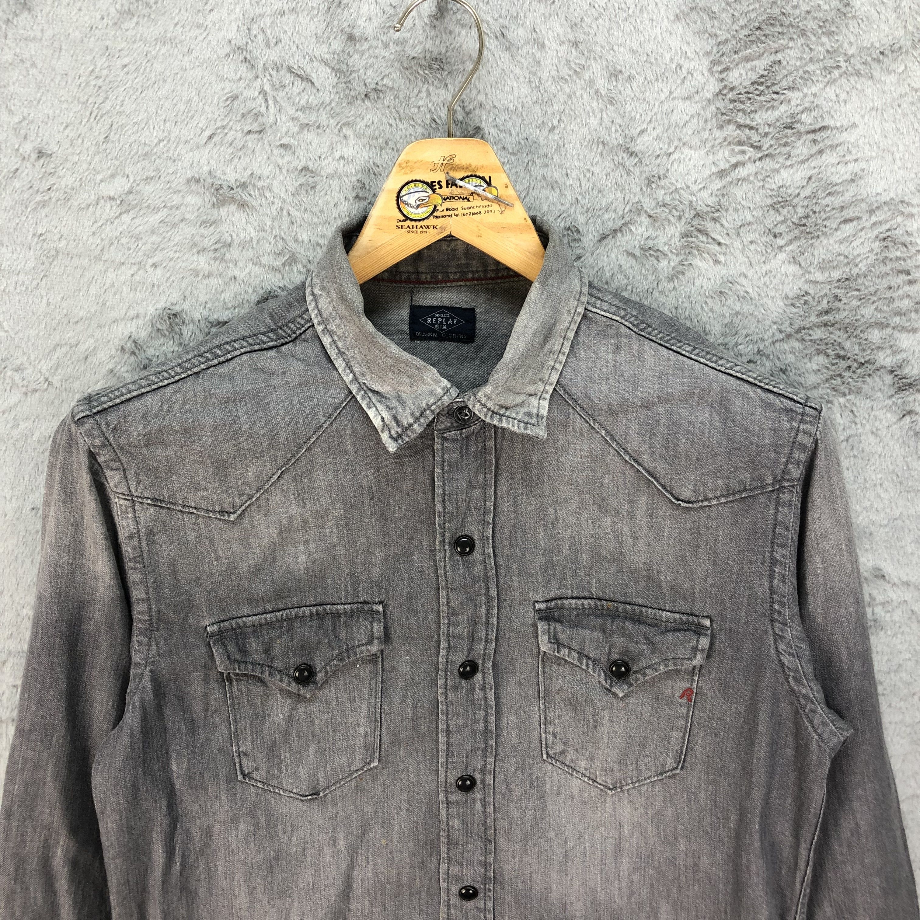 Japanese Brand Vintage Replay Denim Button Ups Shirt / Chambray #4734-166 Size US S / EU 44-46 / 1 - 2 Thumbnail