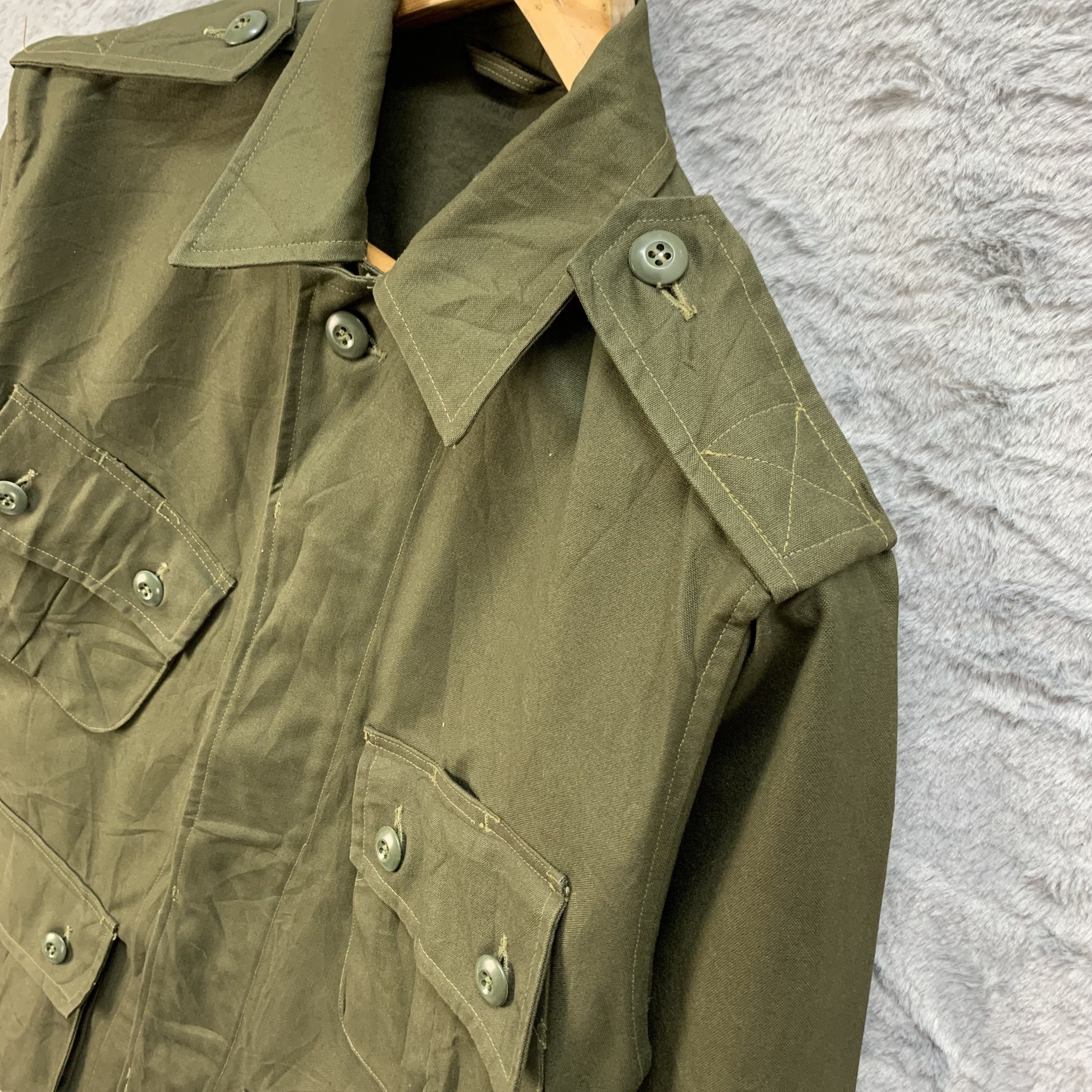 Vintage Army Uniform Military Field Jacket / Chore Jacket #4400-152 Size US M / EU 48-50 / 2 - 5 Thumbnail