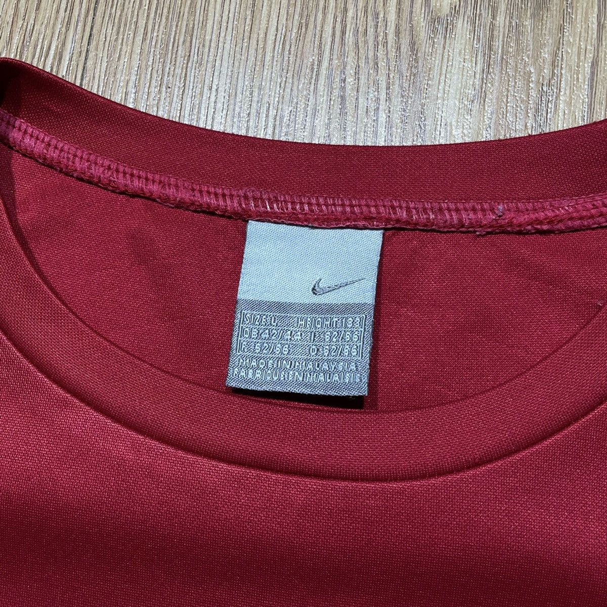 Nike × Vintage Nike TN Red Big Logo Size US M / EU 48-50 / 2 - 14 Thumbnail