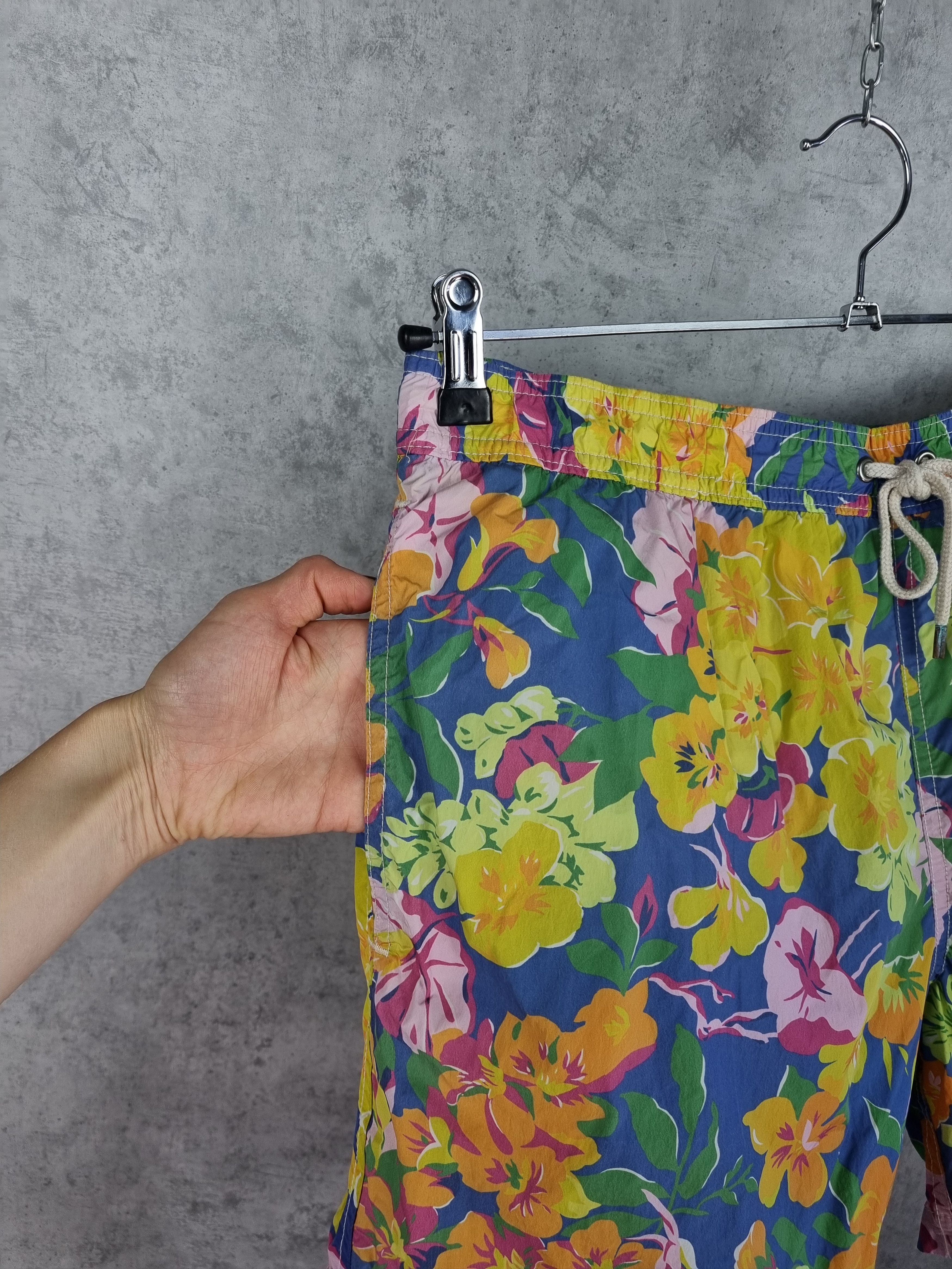 Rare RALPH LAUREN Hawaiian Floral Design Nylon Shorts