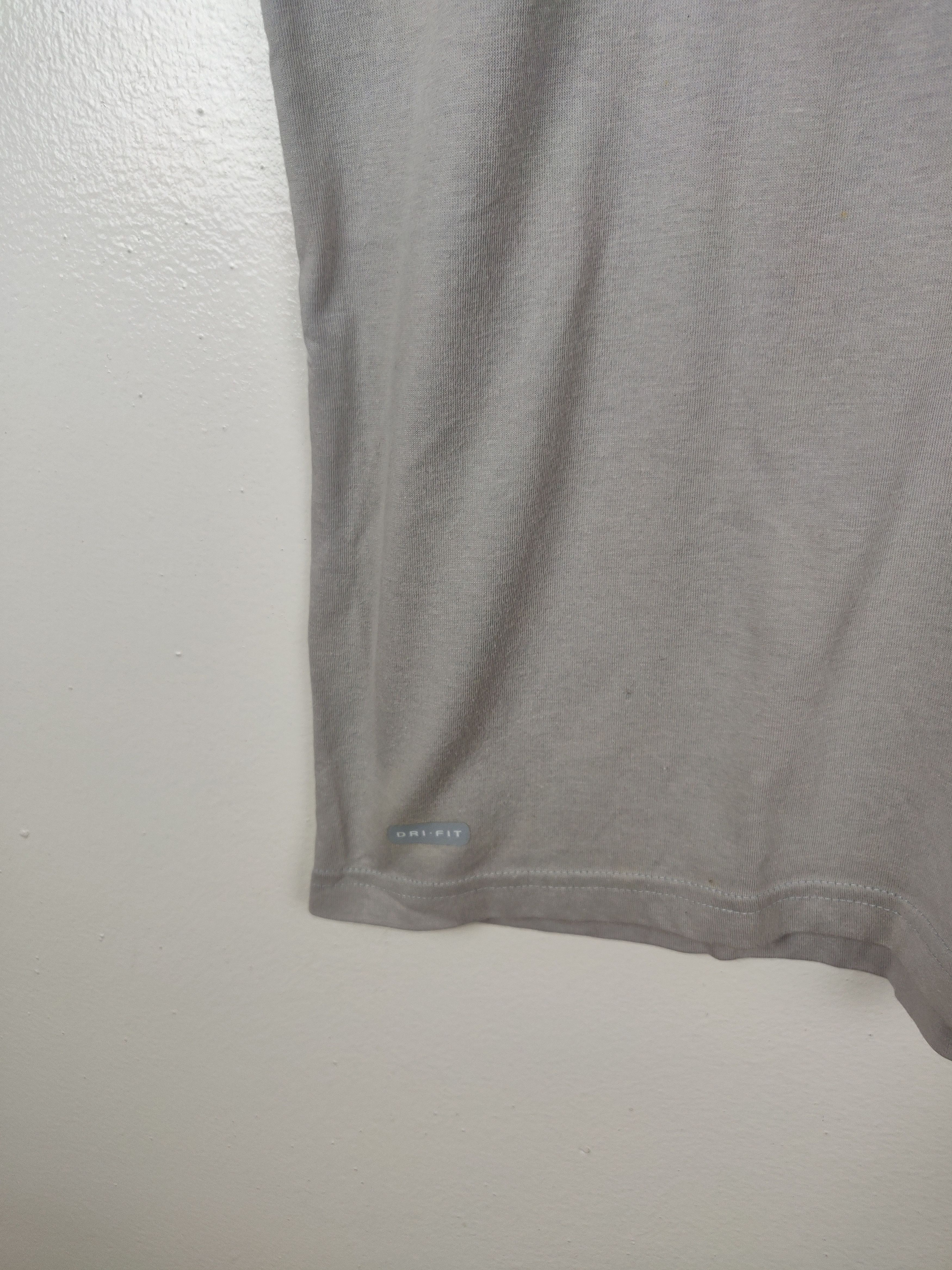 Nike × Vintage Vintage Nike Big Logo Tshirts Short Sleeve Tees Size US L / EU 52-54 / 3 - 5 Thumbnail