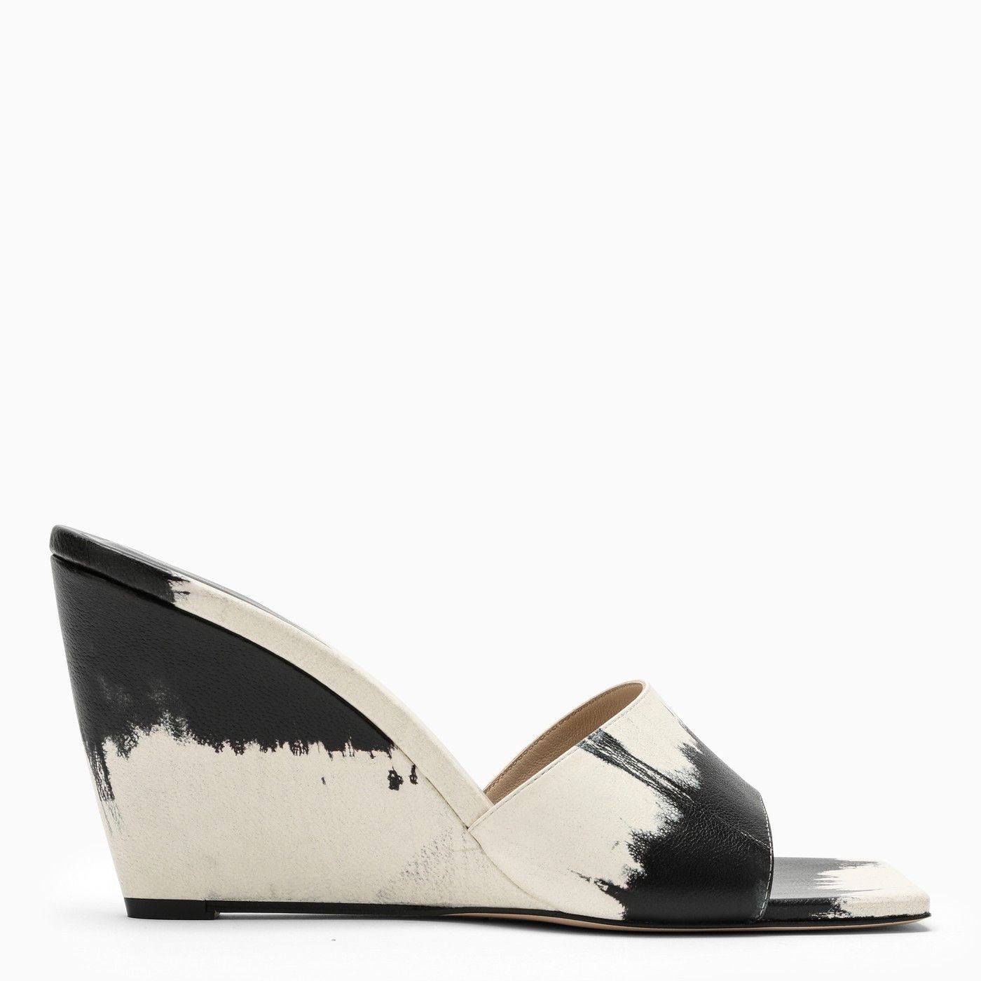 o1d2blof0623 Mules in Black
