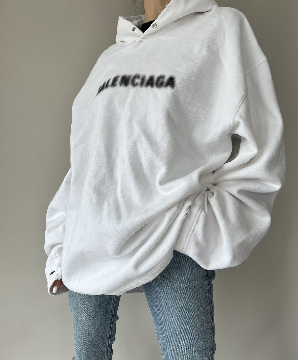 Balenciaga Balenciaga Blurry Logo Oversized Distressed Hoodie Size US M / EU 48-50 / 2 - 6 Thumbnail