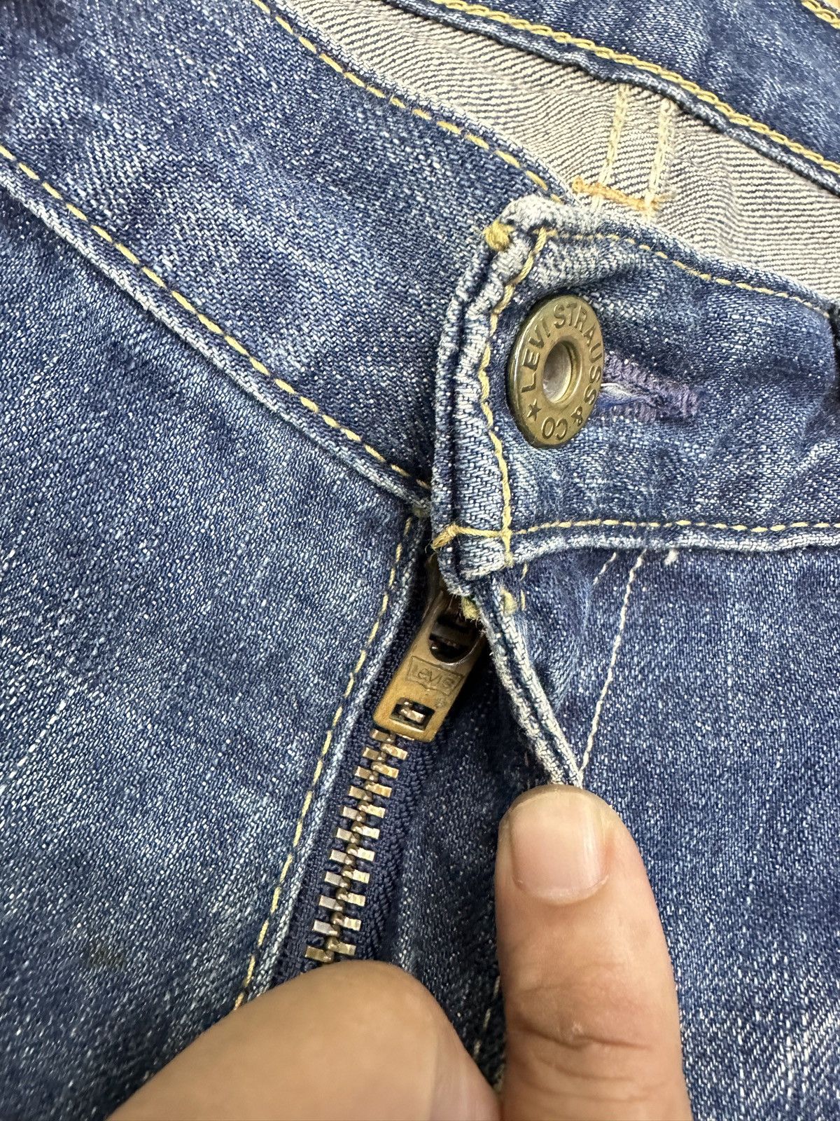 Levi's Vintag Levis 502 Distressed Denim 34x32 JJ100 Size US 34 / EU 50 - 8 Thumbnail