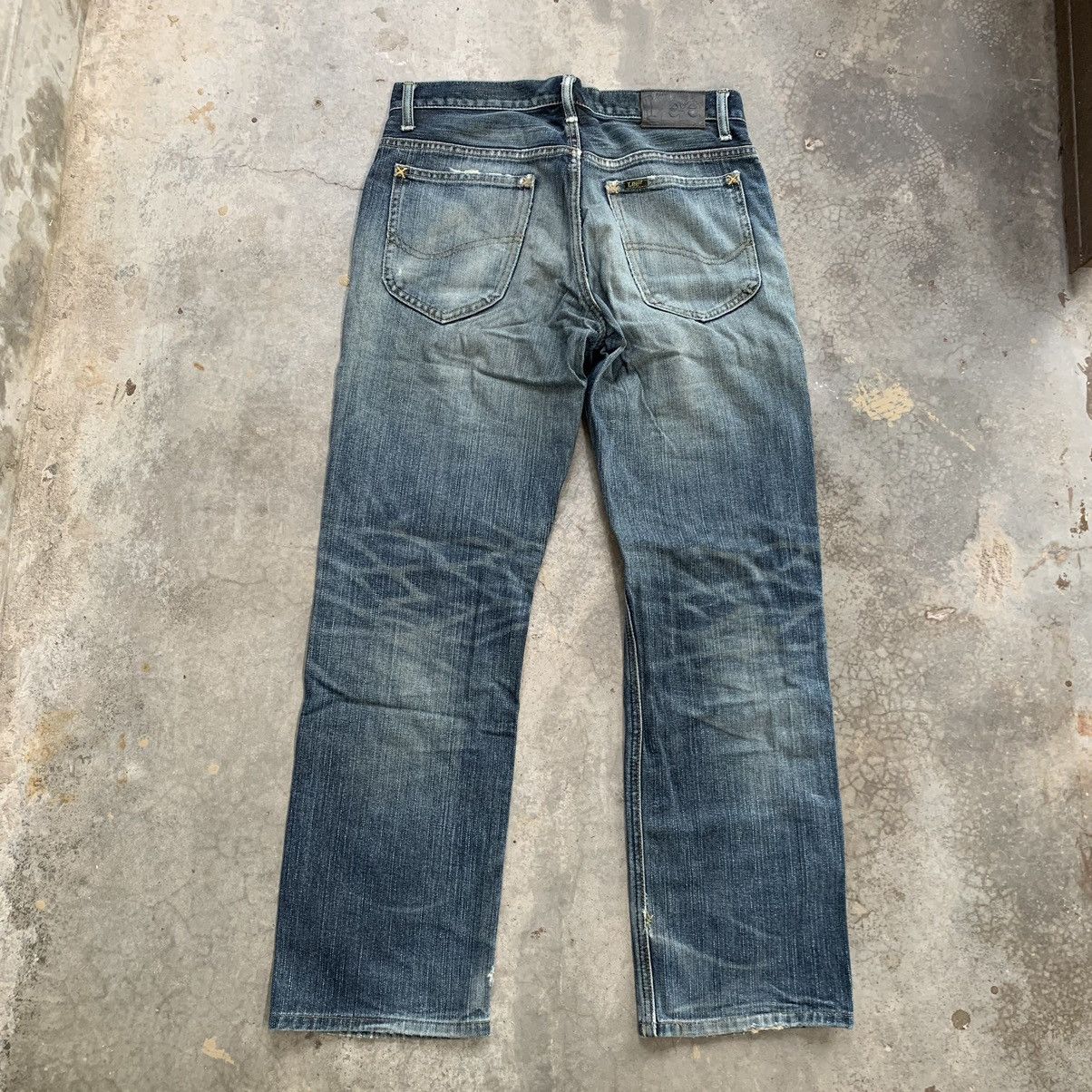 Lee Vintage thrashed Lee Riders Distressed Denim Jeans Size US 31 - 2 Thumbnail