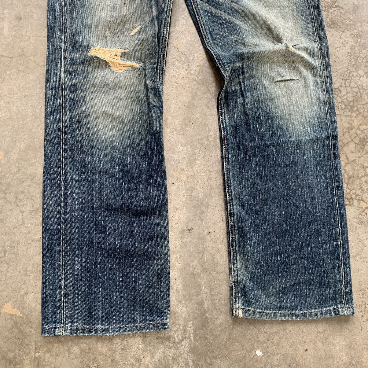 Lee Vintage thrashed Lee Riders Distressed Denim Jeans Size US 31 - 3 Thumbnail