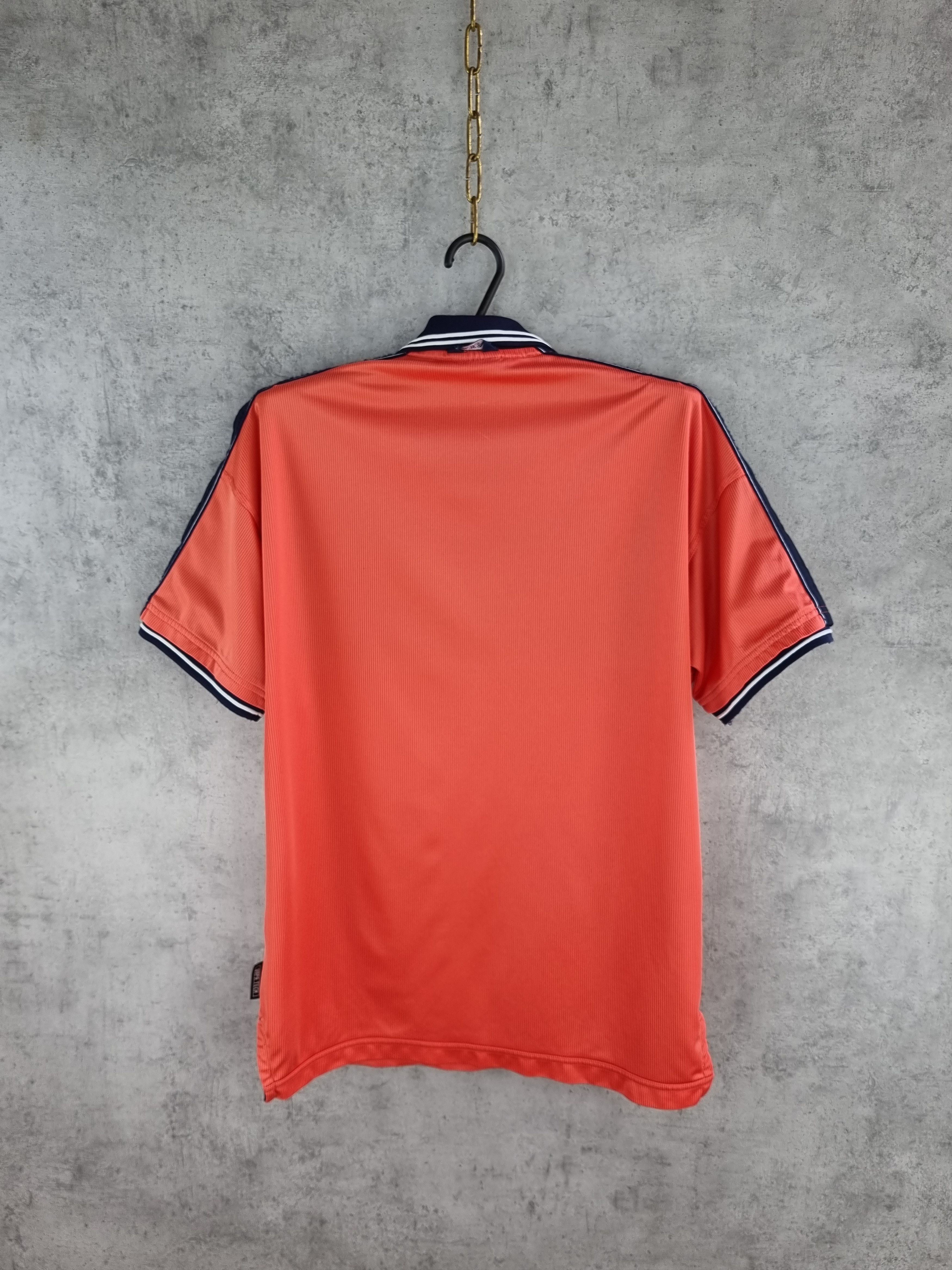 Umbro 90s UMBRO Scottish Football Association jersey shirt Size US L / EU 52-54 / 3 - 2 Thumbnail