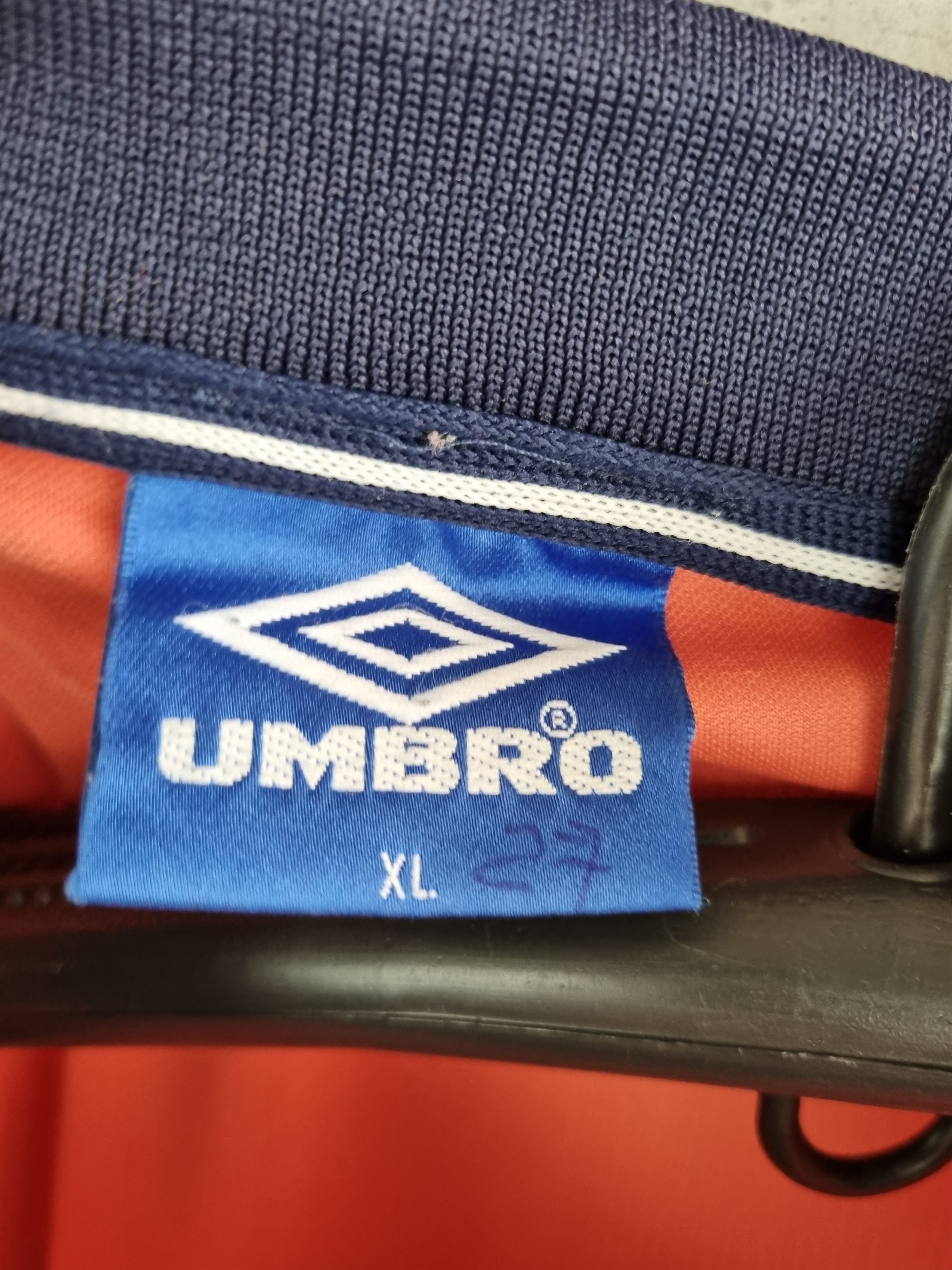 Umbro 90s UMBRO Scottish Football Association jersey shirt Size US L / EU 52-54 / 3 - 5 Thumbnail