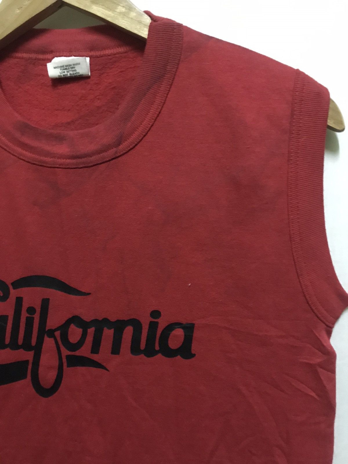 Signal Sport Vintage Top Tank Spell Out California Size US S / EU 44-46 / 1 - 3 Thumbnail