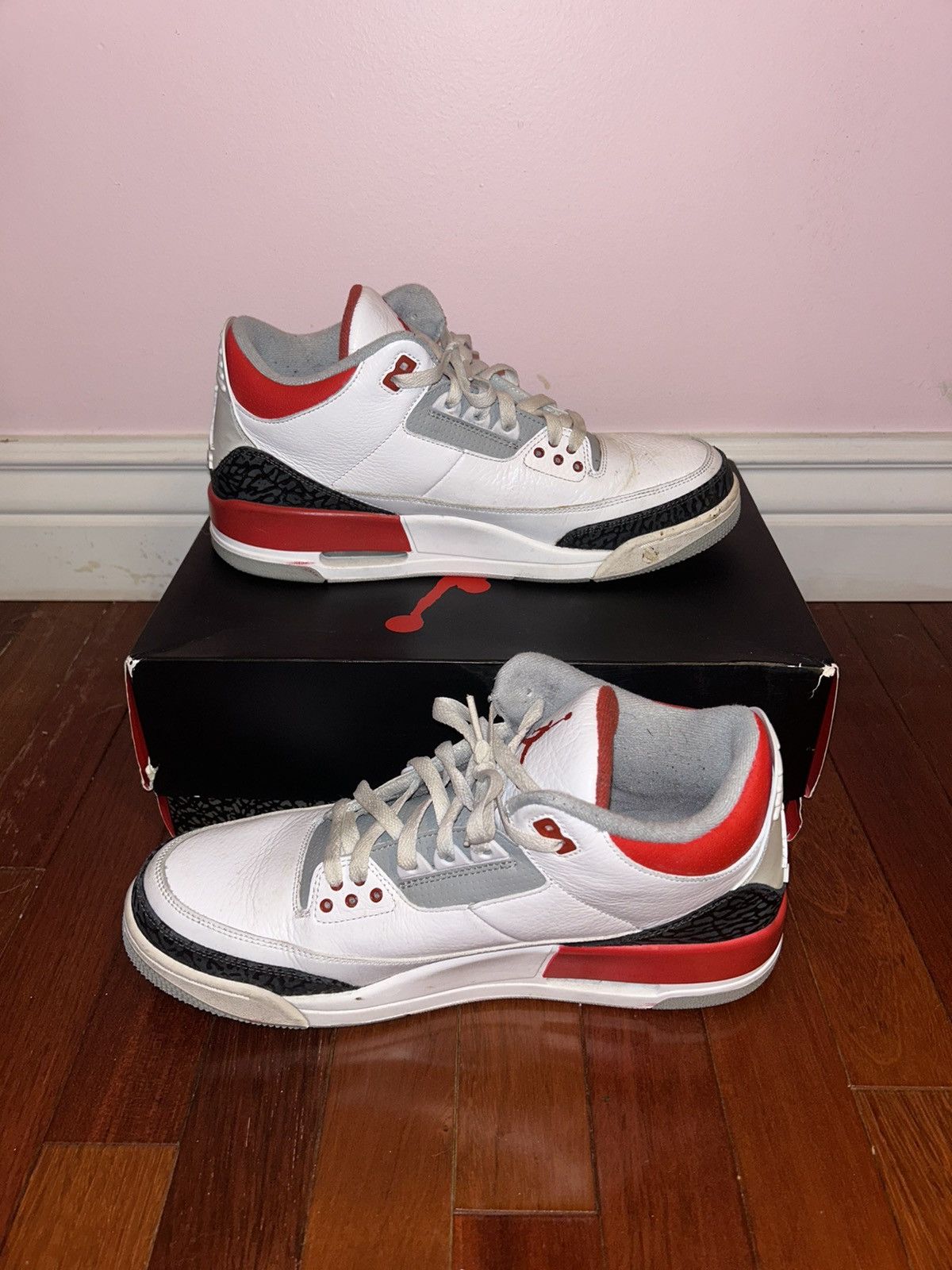 Jordan Brand Air Jordan 3 Retro 'Fire Red' 2022 Size US 12 / EU 45 - 4 Thumbnail