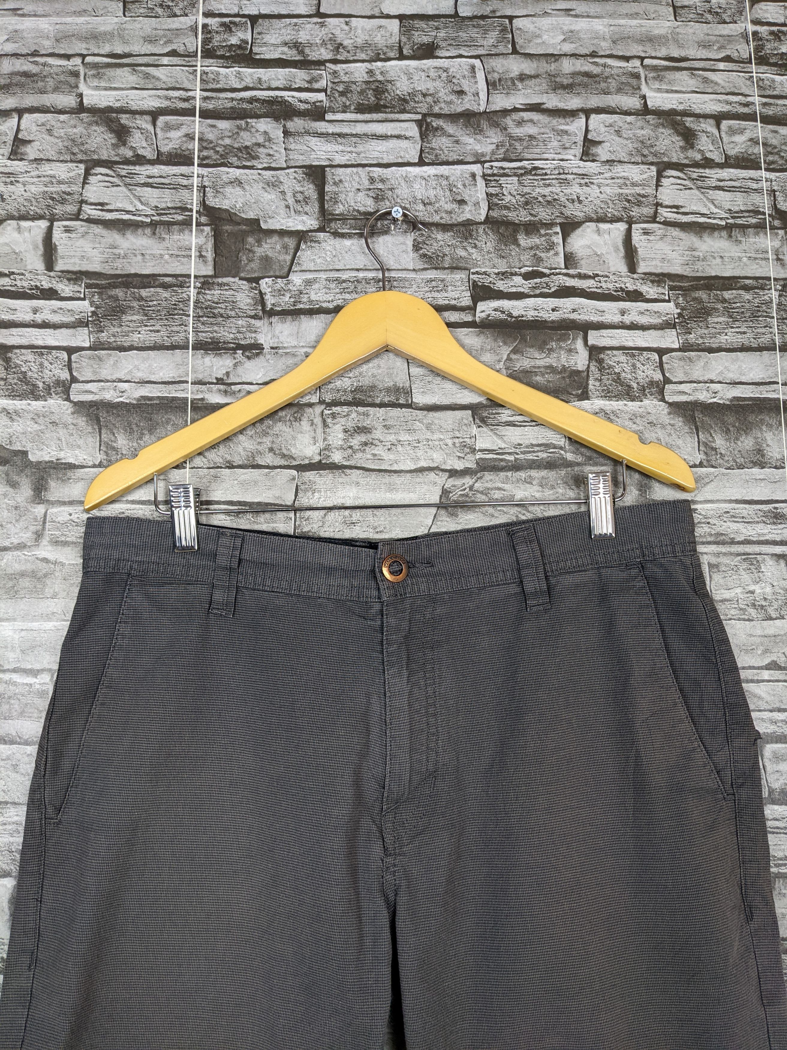 Volcom Vintage Volcom Shorts Pants Bottom Trousers Fit Size US 35 - 3 Thumbnail