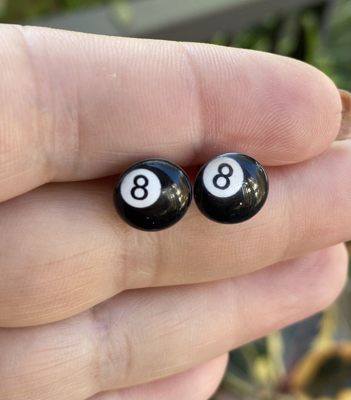 Jewelry 8 ball studd earrings Size ONE SIZE - 1 Thumbnail