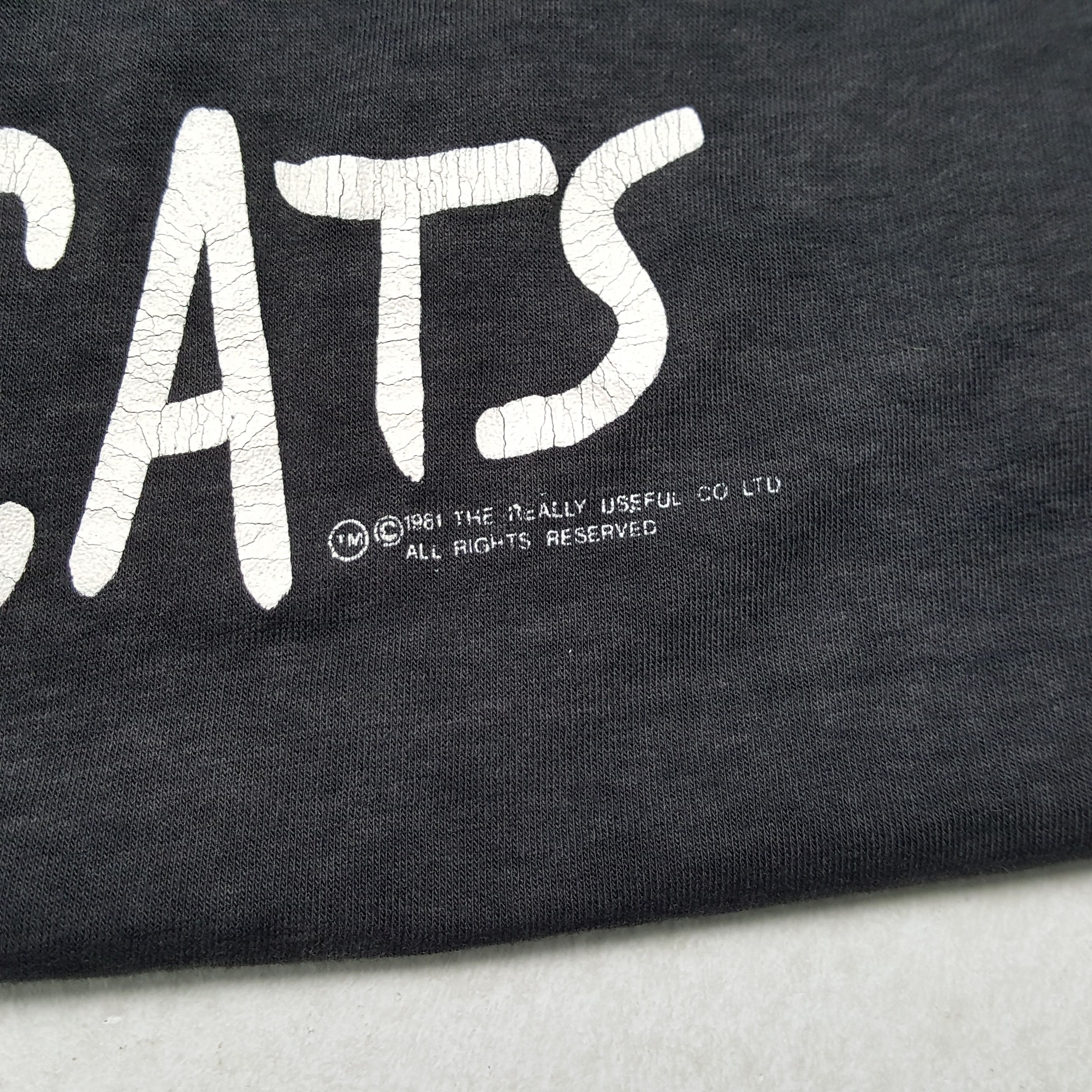 Vintage CATS Horror Movie Vintage Tshirt Size US M / EU 48-50 / 2 - 6 Thumbnail