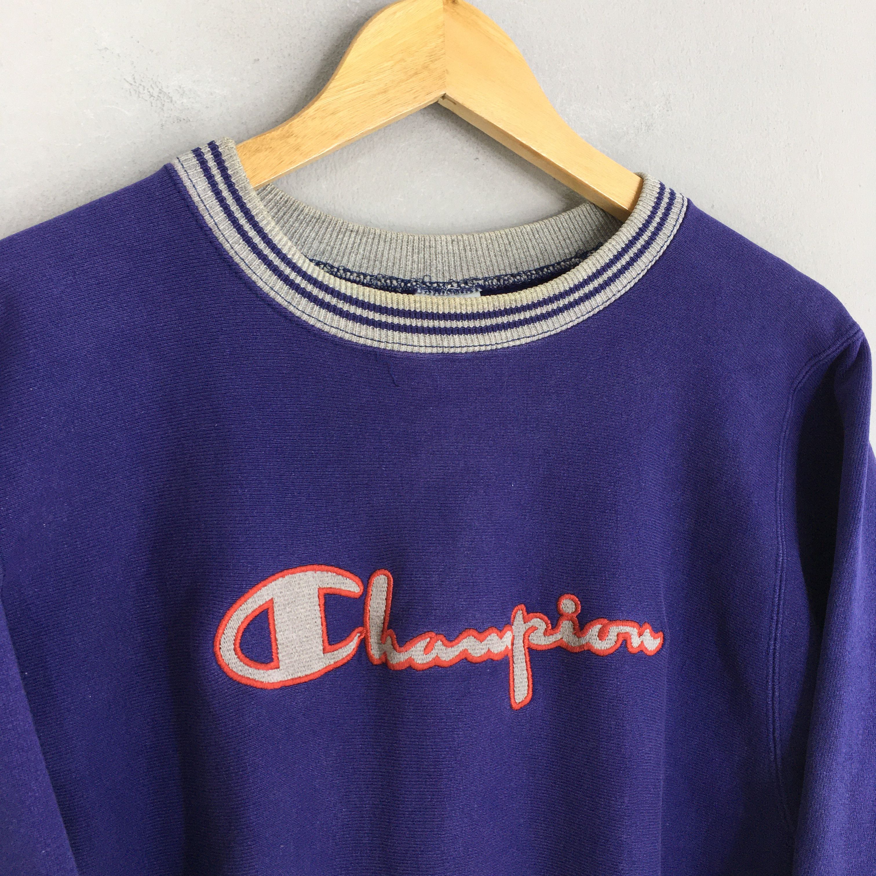 Champion Vintage Champion Reverse Weave Purple Sweatshirt Medium Size US M / EU 48-50 / 2 - 7 Thumbnail