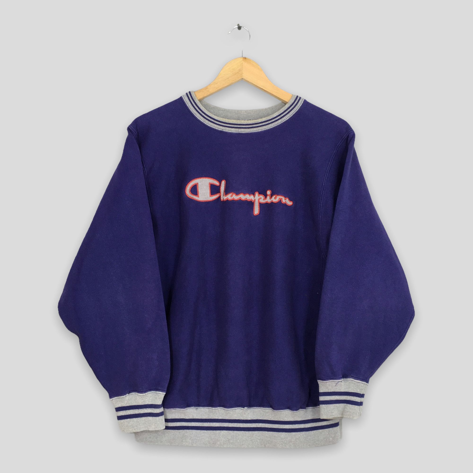 Champion Vintage Champion Reverse Weave Purple Sweatshirt Medium Size US M / EU 48-50 / 2 - 1 Thumbnail