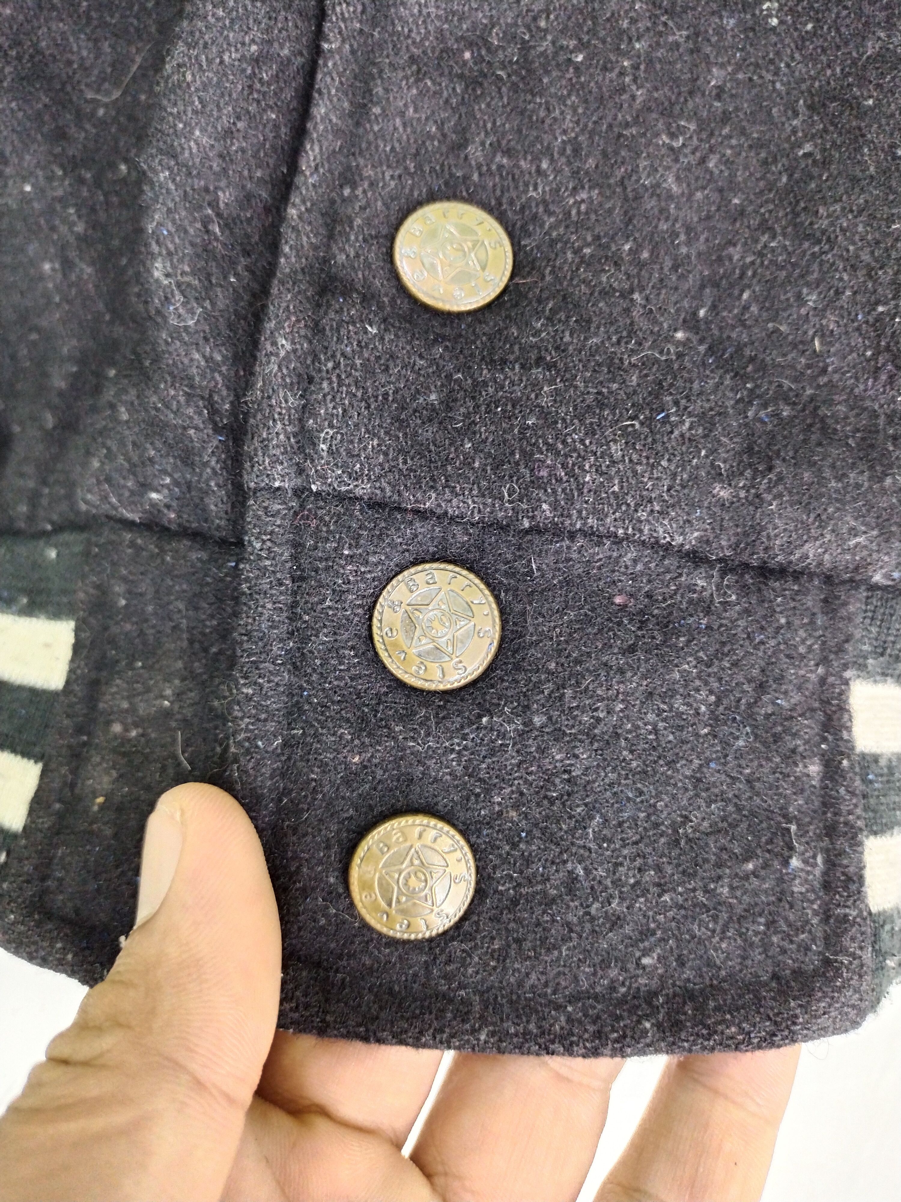Steve And Barrys VINTAGE STEVE AND BARRYS RIKERS ISLAND RAVEN BOMBER JACKET Size US M / EU 48-50 / 2 - 9 Thumbnail