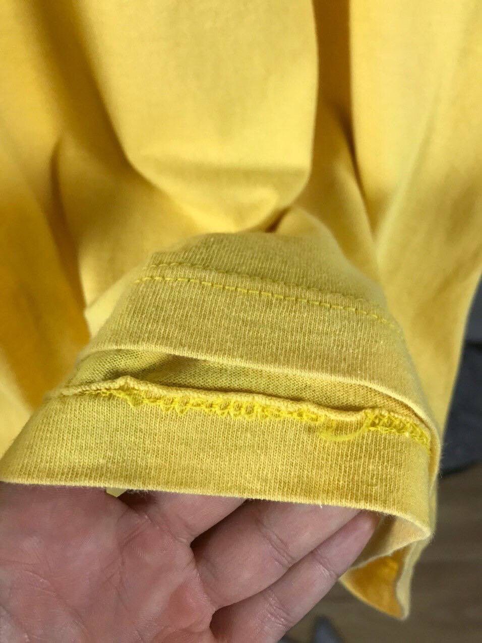 Tommy Hilfiger × Vintage Tommy Hilfiger big logo vintage yellow tee Size US XL / EU 56 / 4 - 6 Thumbnail