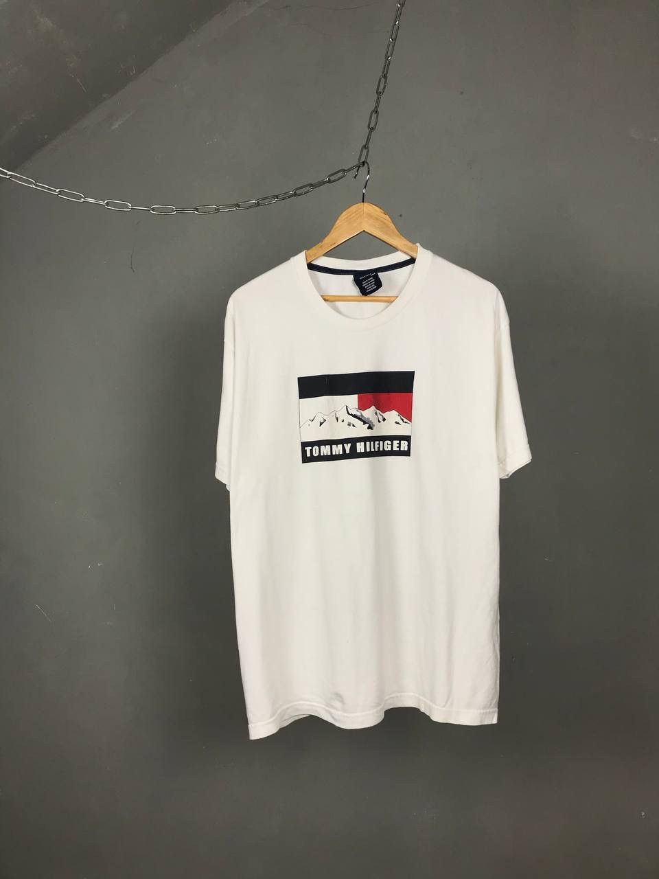 Tommy Hilfiger × Vintage Tommy Hilfiger vintage luxury streetwear tee Size US M / EU 48-50 / 2 - 1 Thumbnail