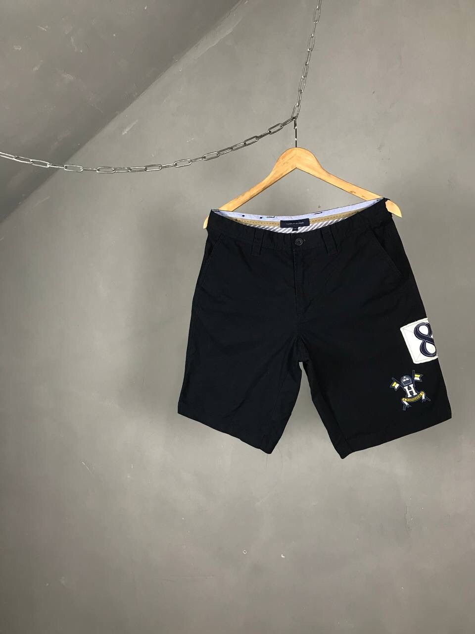 Tommy Hilfiger Tommy Hilfiger luxury streetwear navy blue short Size US 32 / EU 48 - 1 Thumbnail