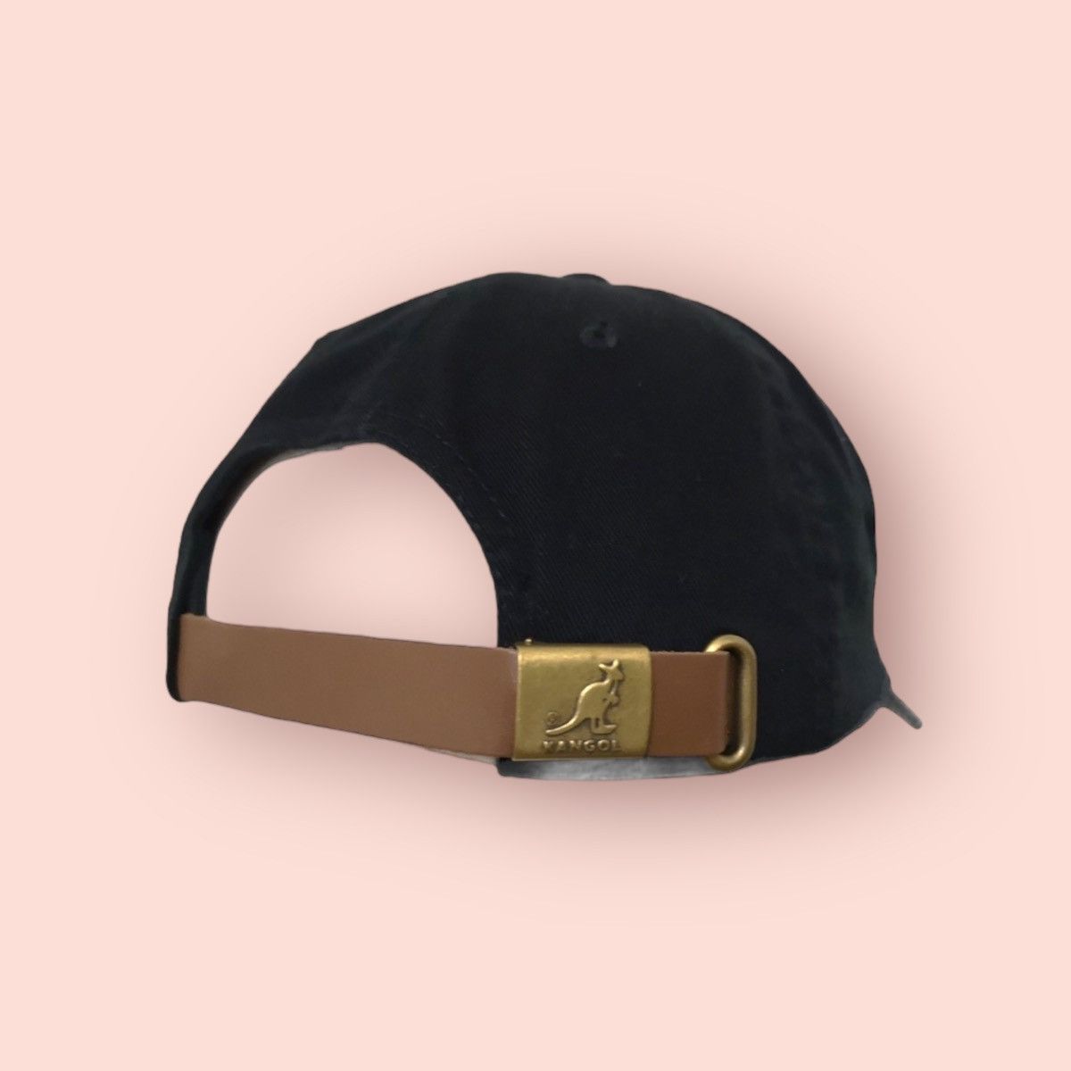 Kangol VINTAGE KANGOL WASHED BLACK LEATHER STRAPBACK BASEBALL CAP Size ONE SIZE - 3 Thumbnail